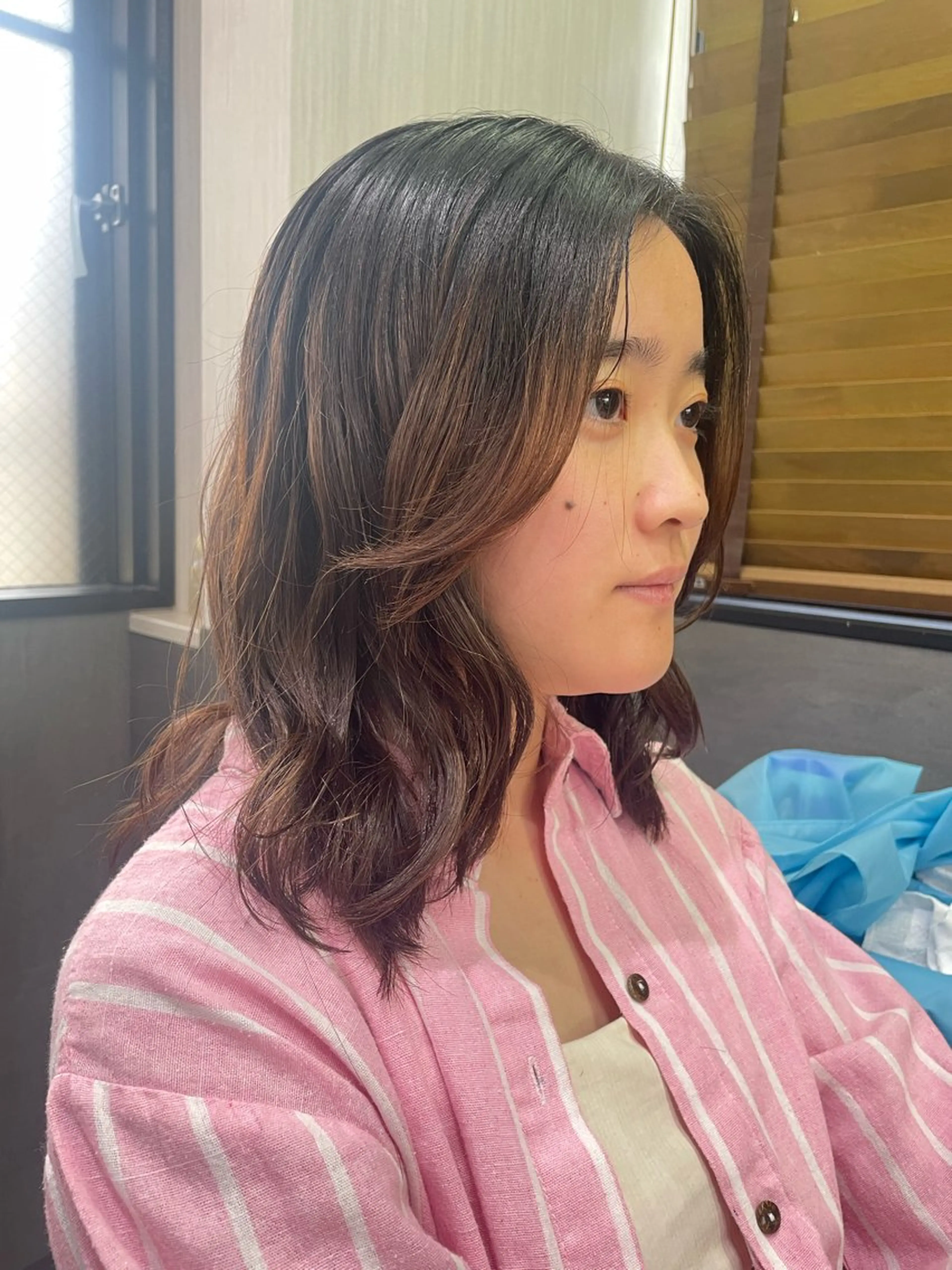 ミディアム 韓国風くびれヘア/ 小顔レイヤー🧿小林のヘアスタイル