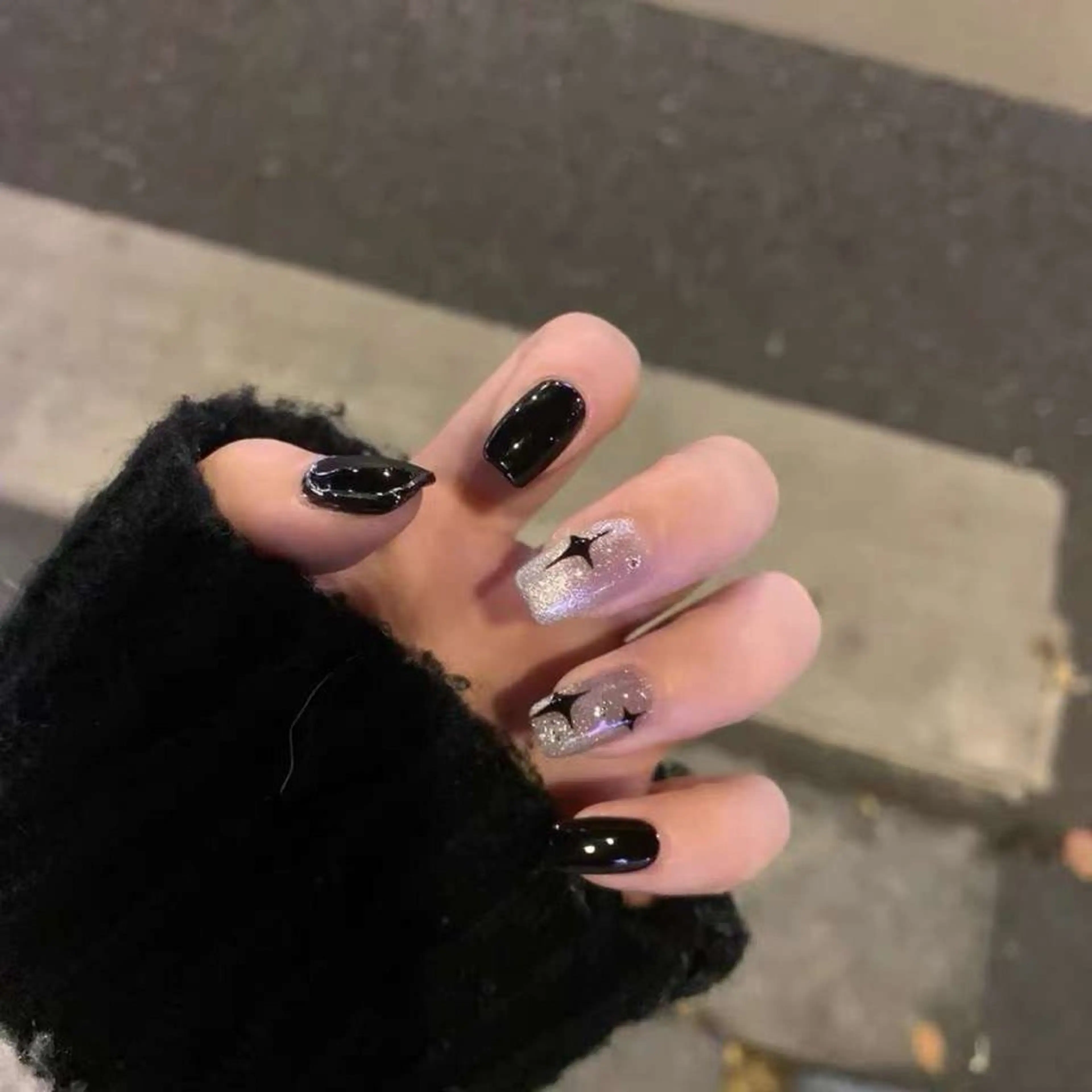 ネイル フットネイル フレンチネイル ゴージャス ハート キラキラネイル ハンドネイル MoonNail ユリ🌸のネイルデザイン