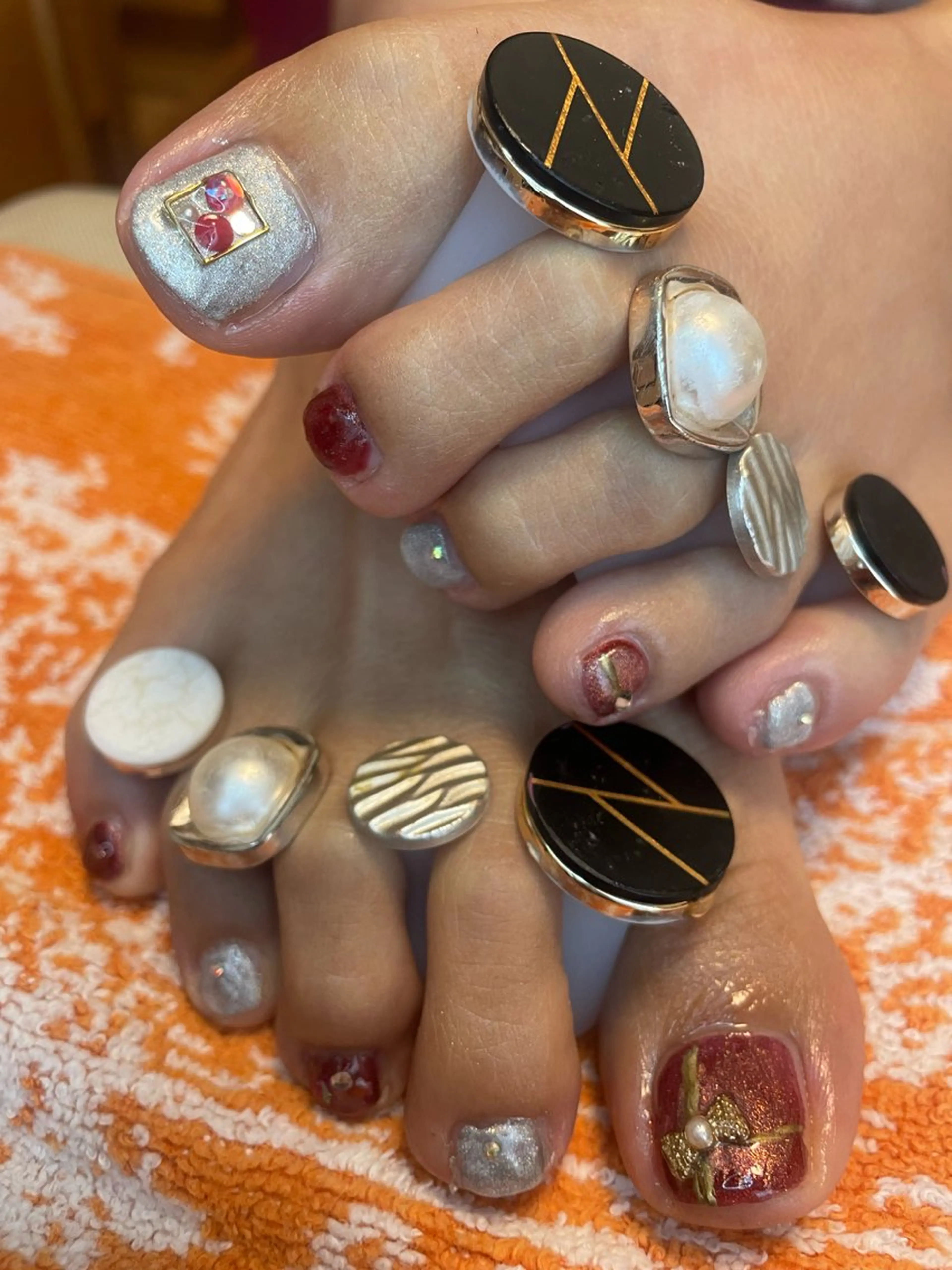 ネイル フットネイル ゴールド マグネットネイル リボン シルバー NAIL★M 真紀のネイルデザイン