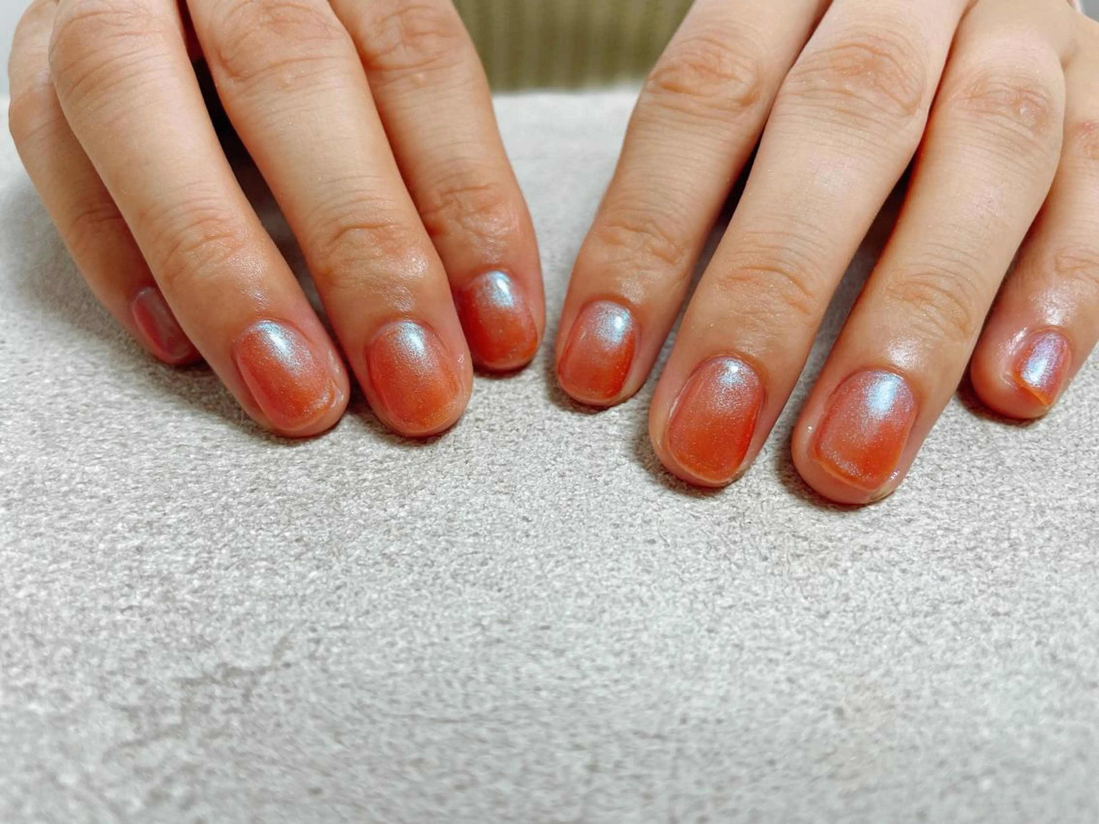 ネイル キラキラネイル ワンカラーネイル オレンジ mogunail &blowのネイルデザイン