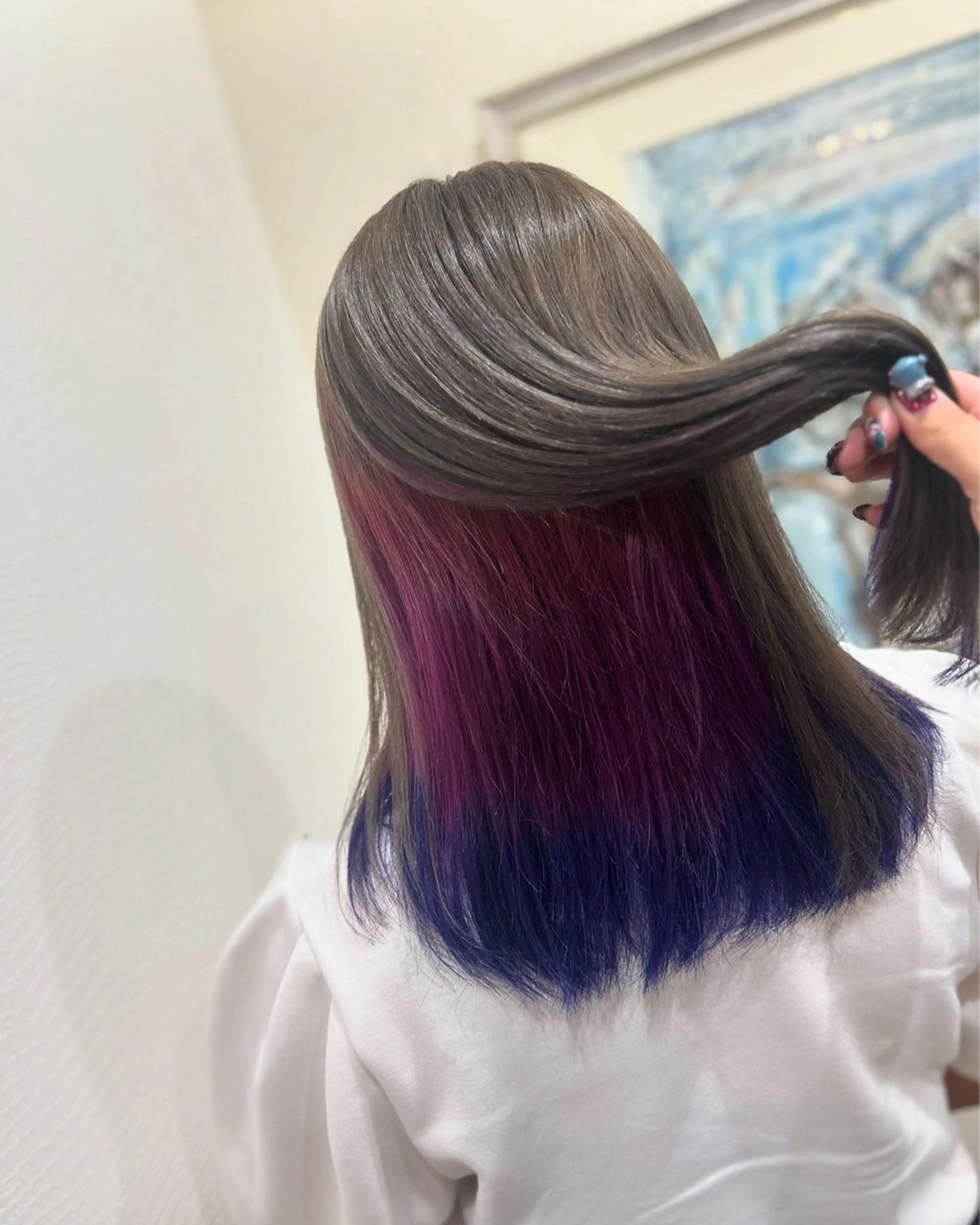 ロング カラー ブリーチ カシス グレージュ インナーカラー パープルカラー カット ヘアカラー Morpho Hair Product所属・井上 花音のヘアスタイル