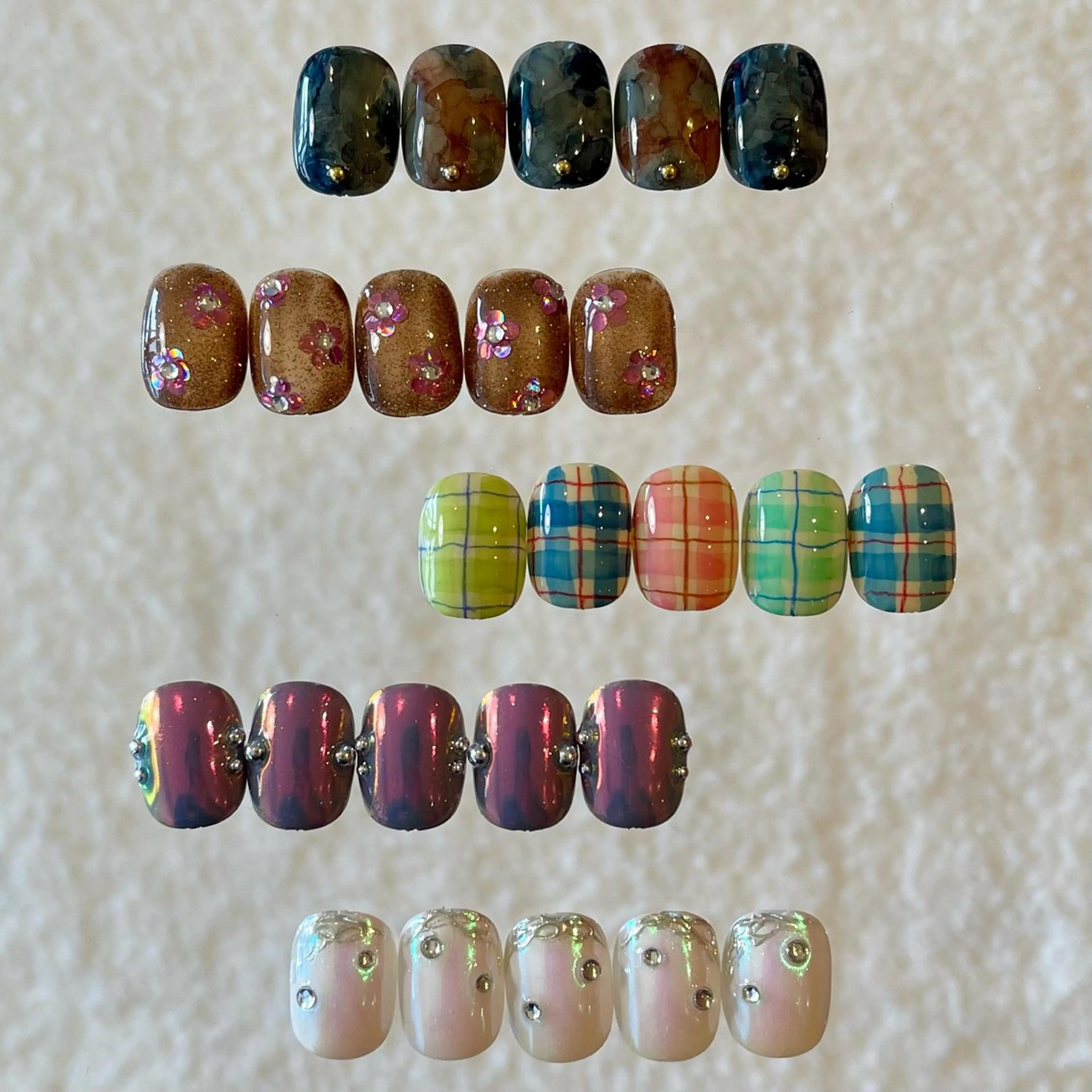 ネイル ROROnail TAUのネイルデザイン