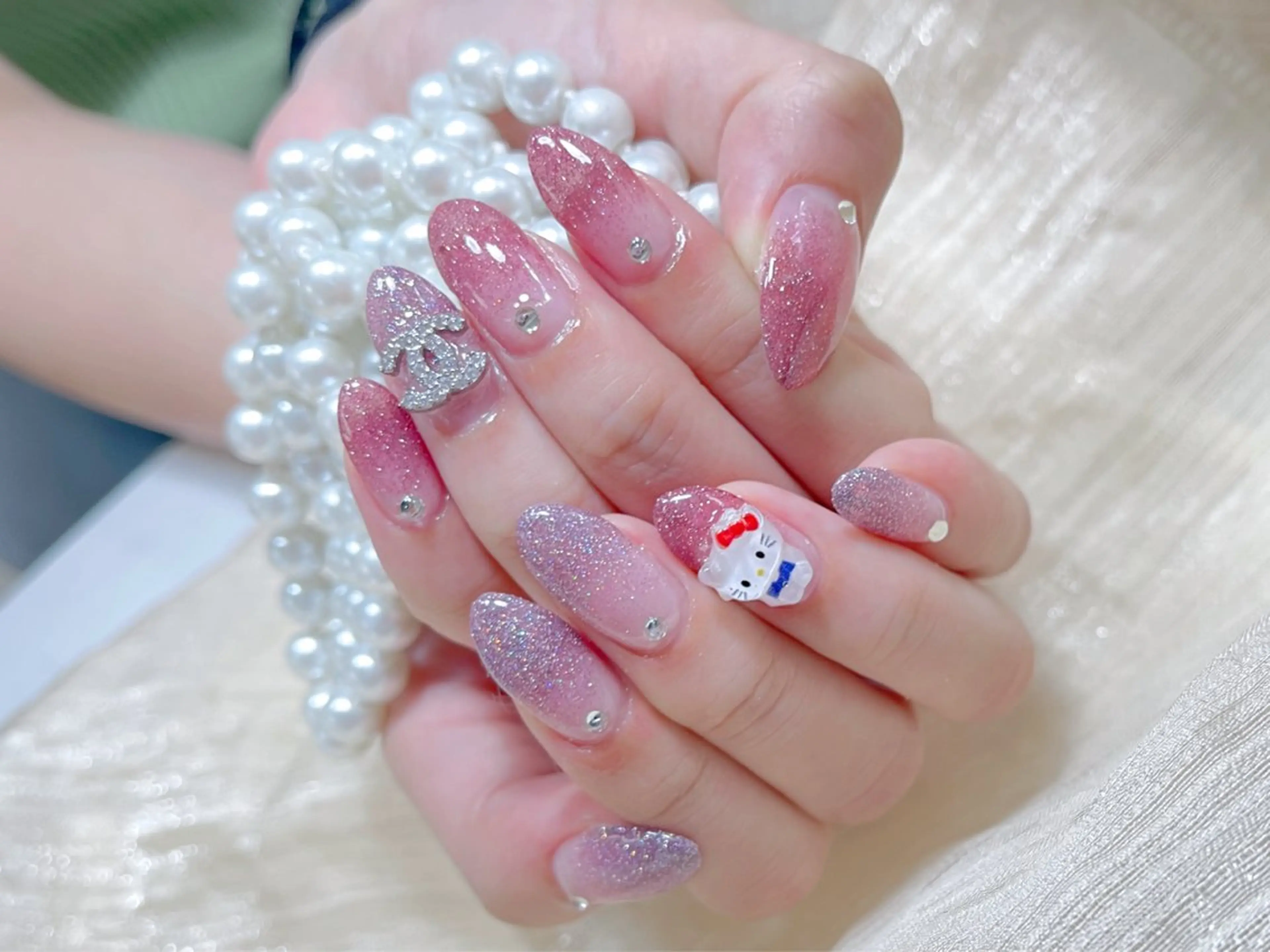 ネイル 🎀ネイルサロン エクラYUI🎀のネイルデザイン