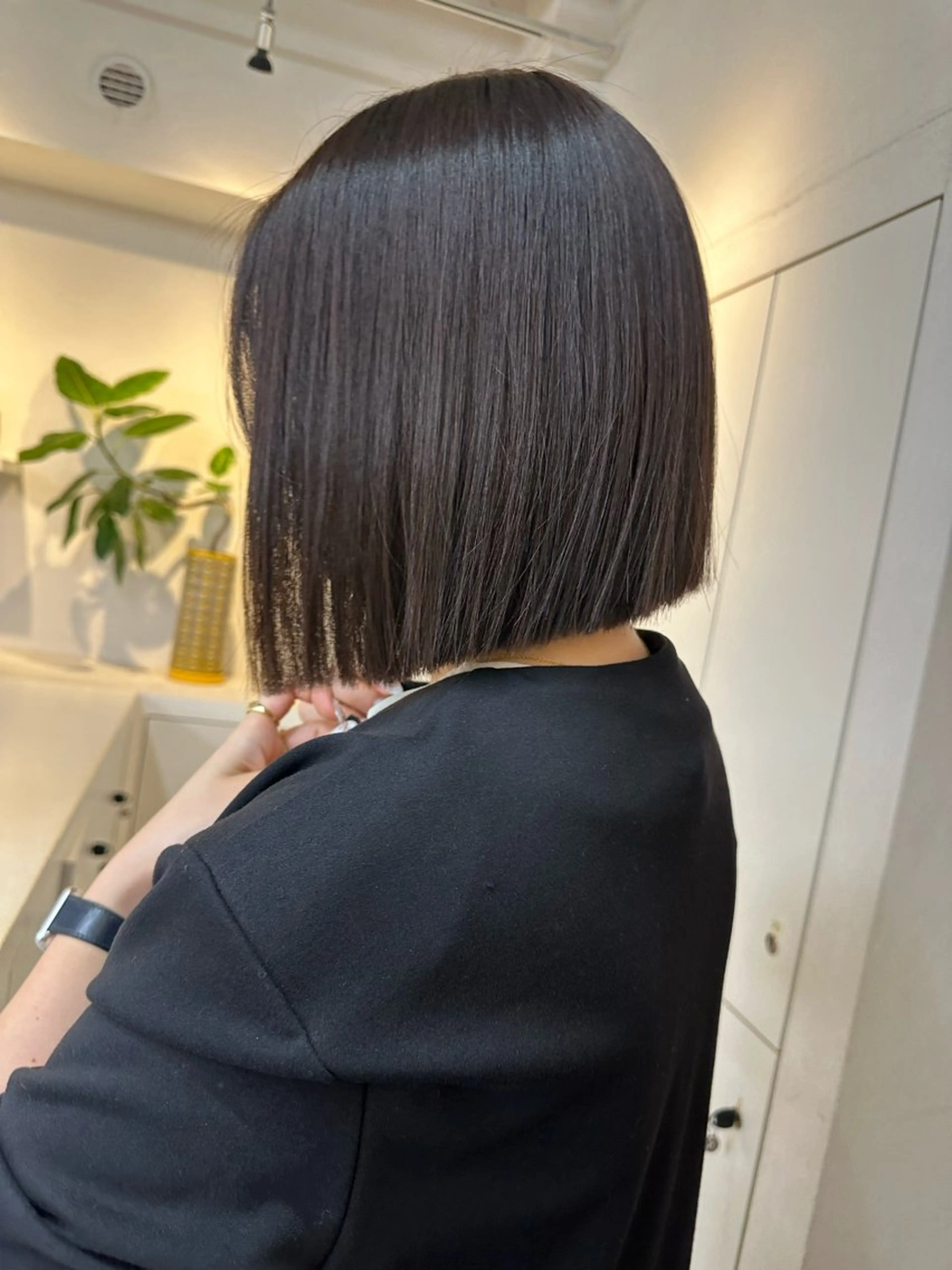 ミディアム パーマ 縮毛矯正 ストレートパーマ 艶カラー/暖色 /縮毛/メンズヘアのヘアスタイル