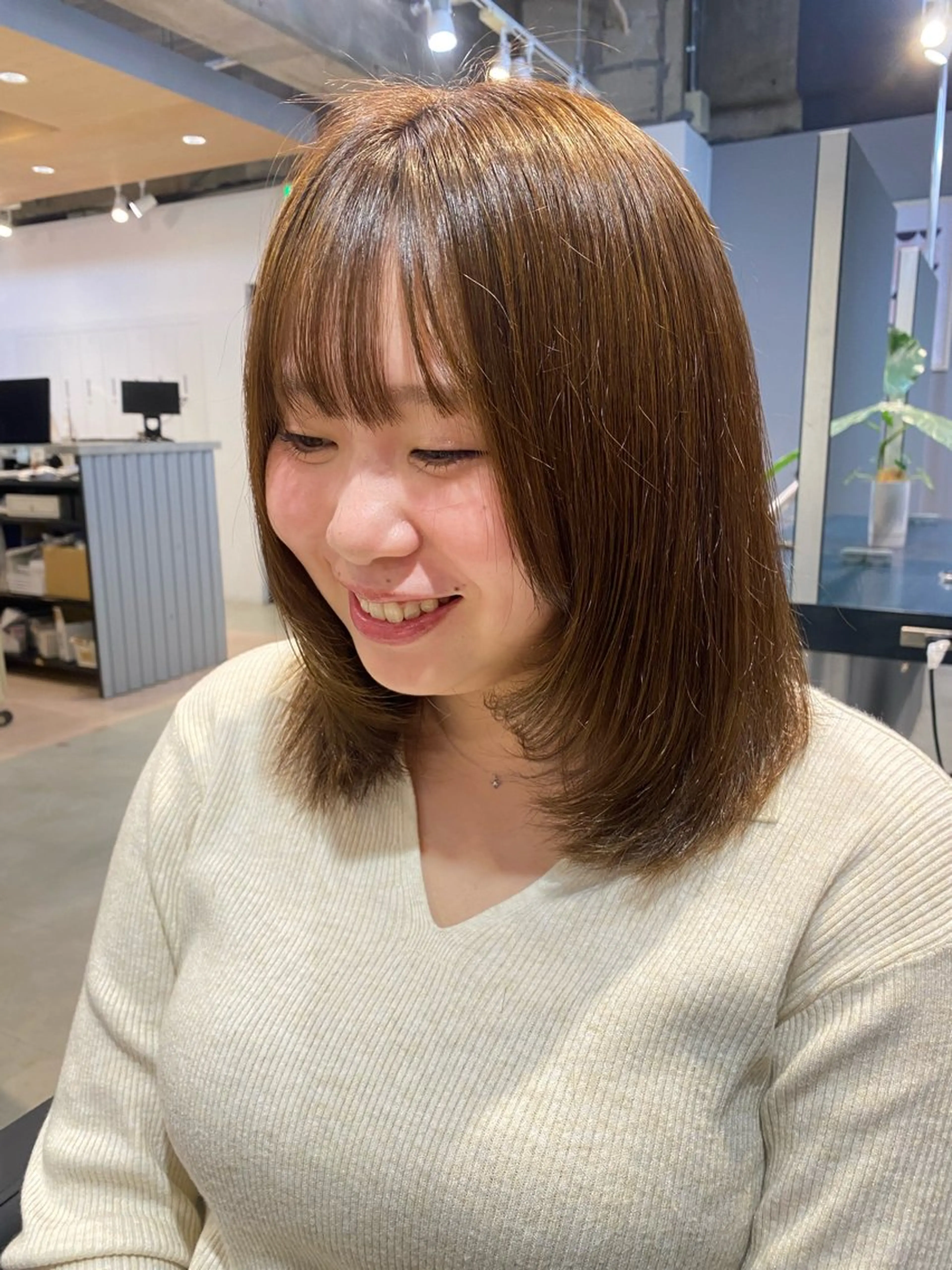 ミディアム レイヤーカット 🍒モデル募集中 🍒kaede🧸のヘアスタイル
