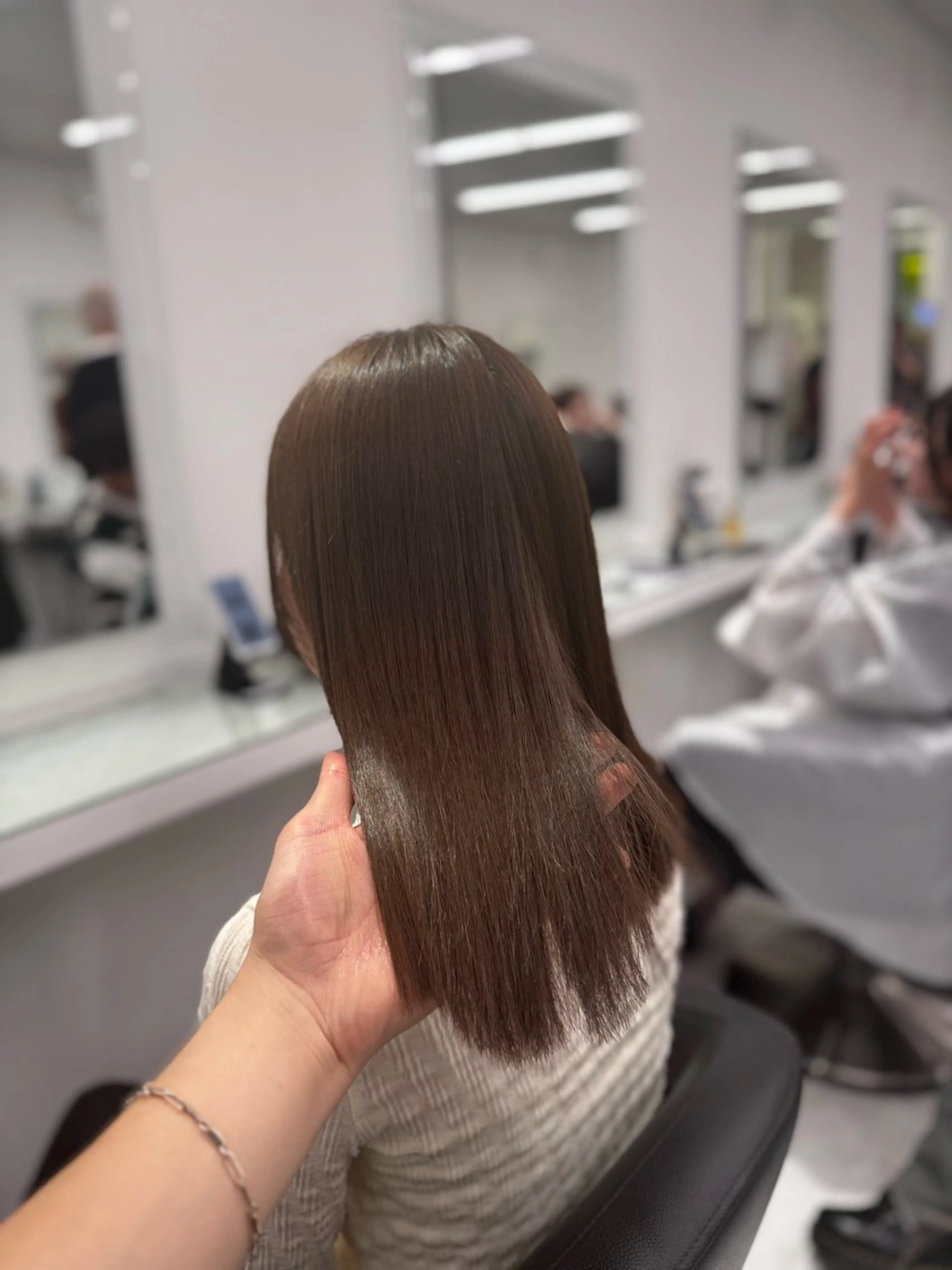 ロング カラー ヘアアレンジ 透け上品ハイトーン 職人ゆうと🤍のヘアスタイル