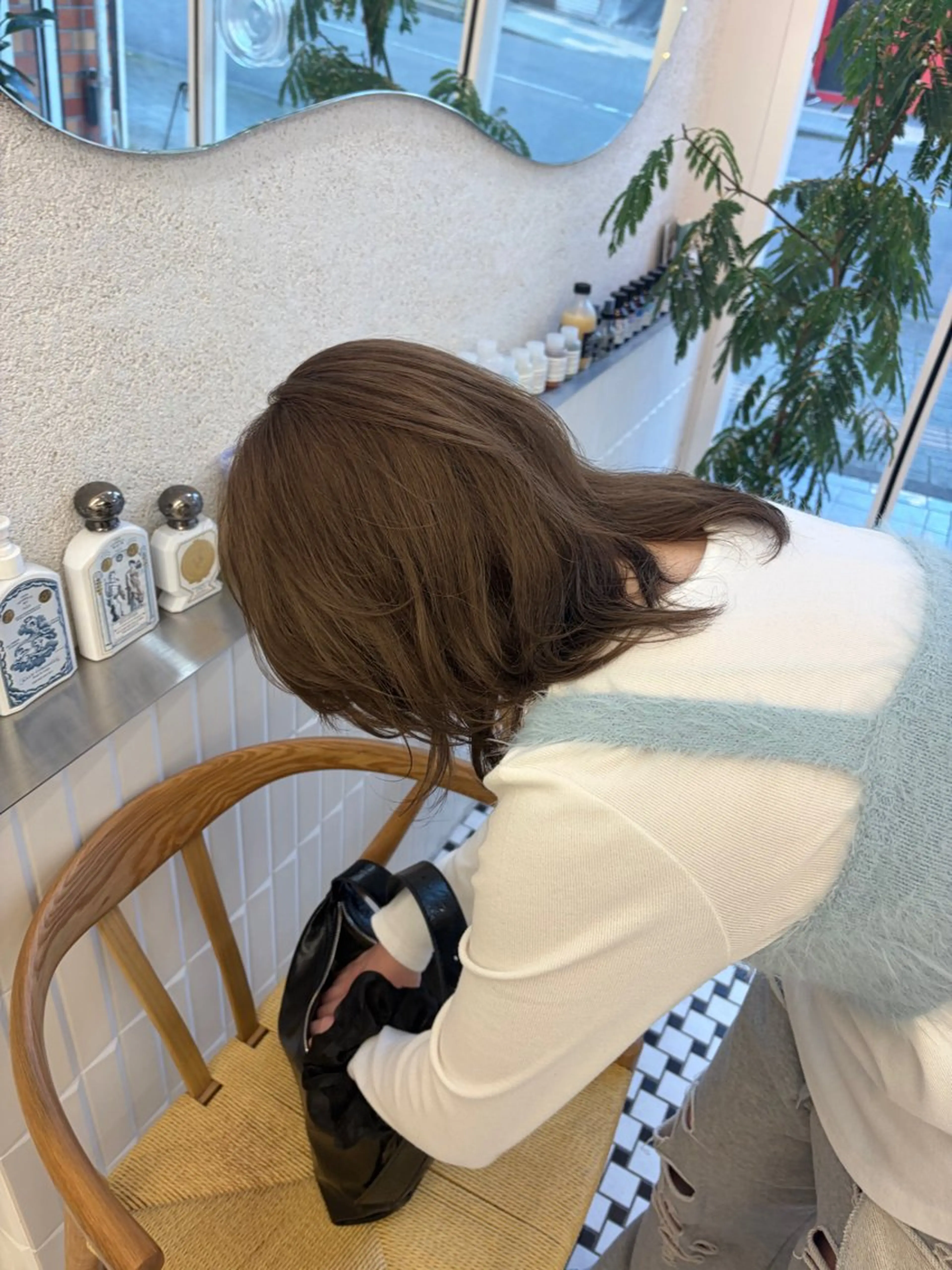 セミロング ヘアカラー リン🔔ボブ cut 柔らかベージュ🤎のヘアスタイル