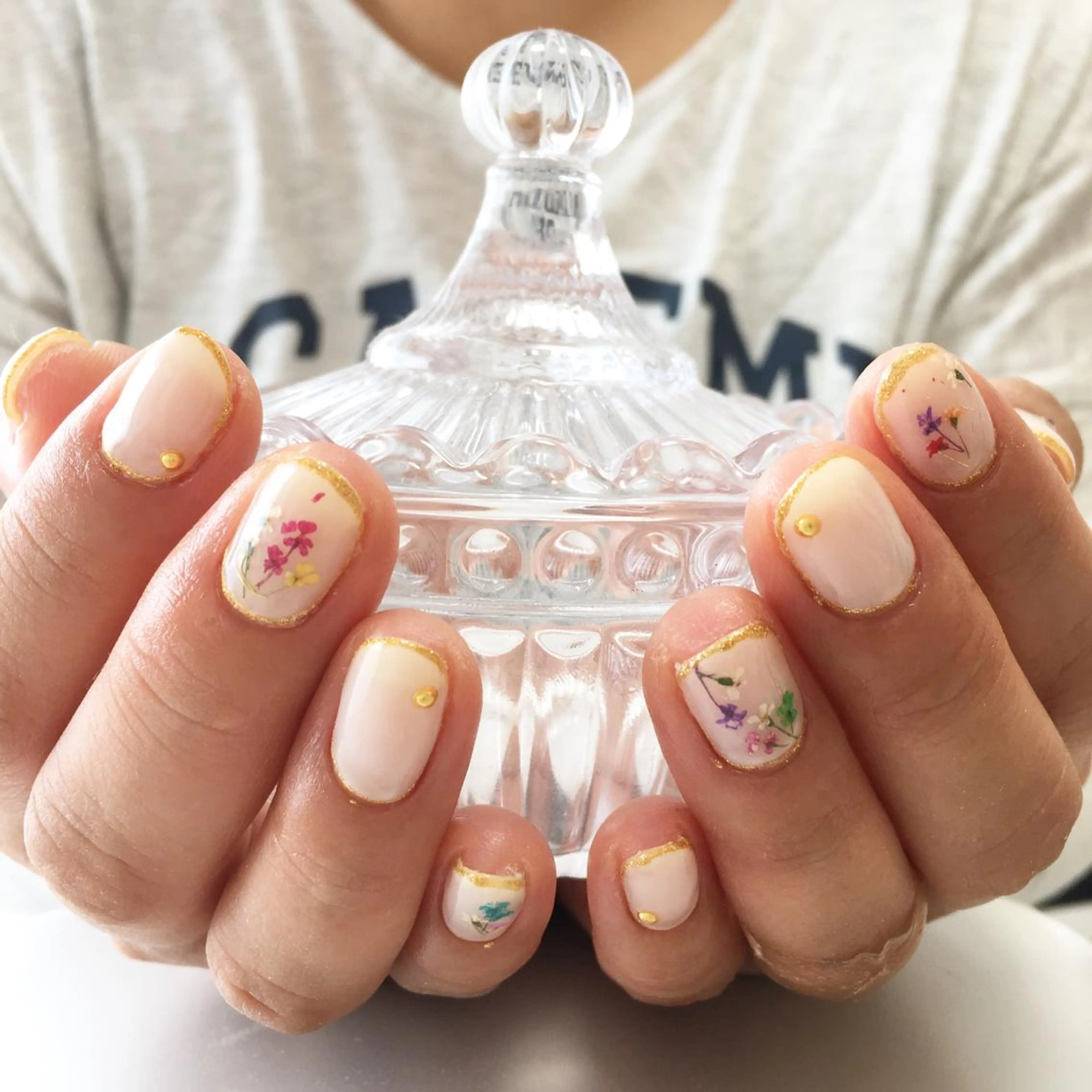 ネイル Petit Fleur所属・青柳 亜梨奈のマツエク・マツパデザイン