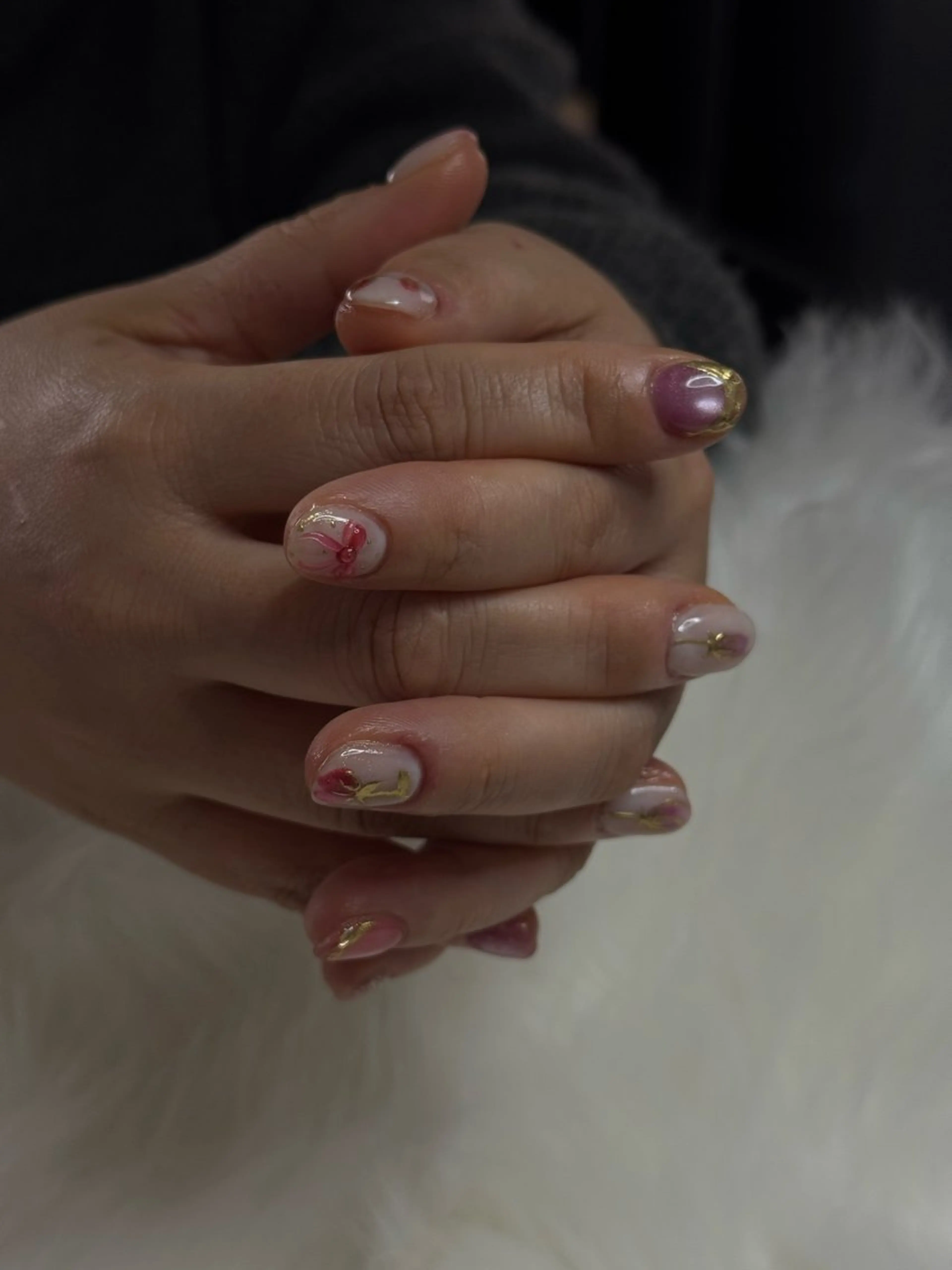 ネイル マグネットネイル ぷっくりネイル リボン ハンドネイル Saya 海外風 マグ 華やかのネイルデザイン