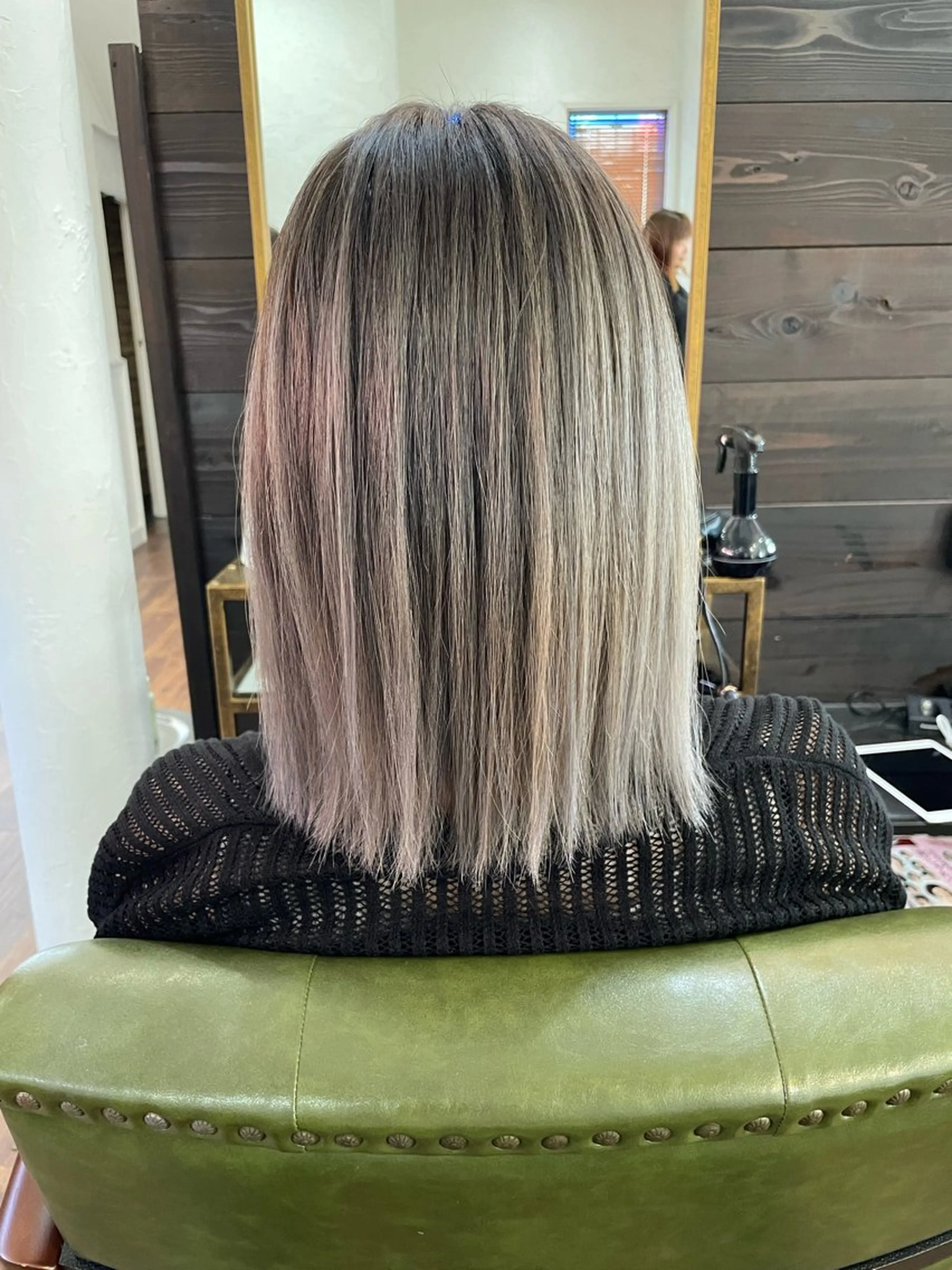 ミディアム ヘアカラー 下林 雅明のヘアスタイル