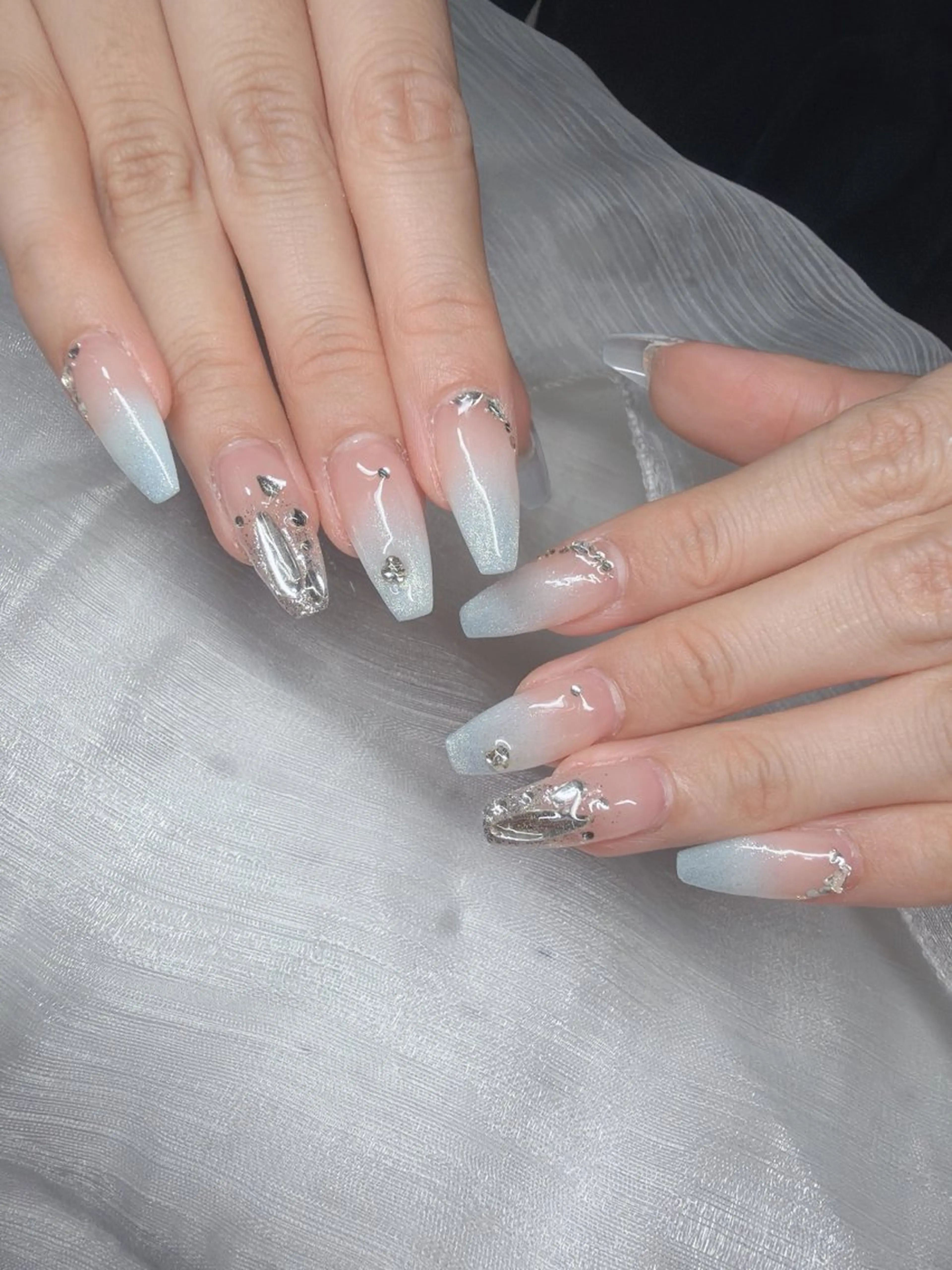 ネイル ハンドネイル Lee Nailsのネイルデザイン