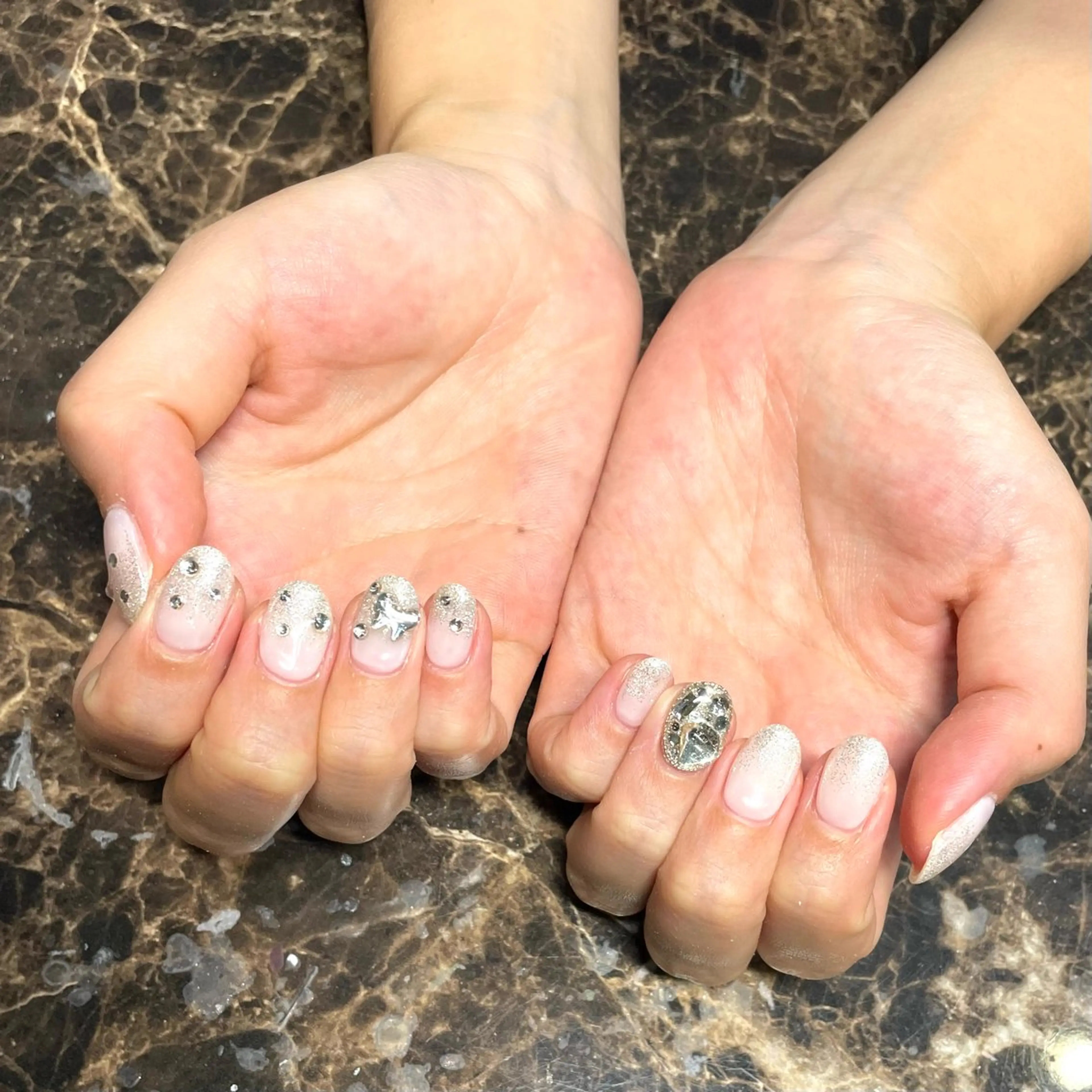 ネイル IROHA NAIL 横山佳那のネイルデザイン
