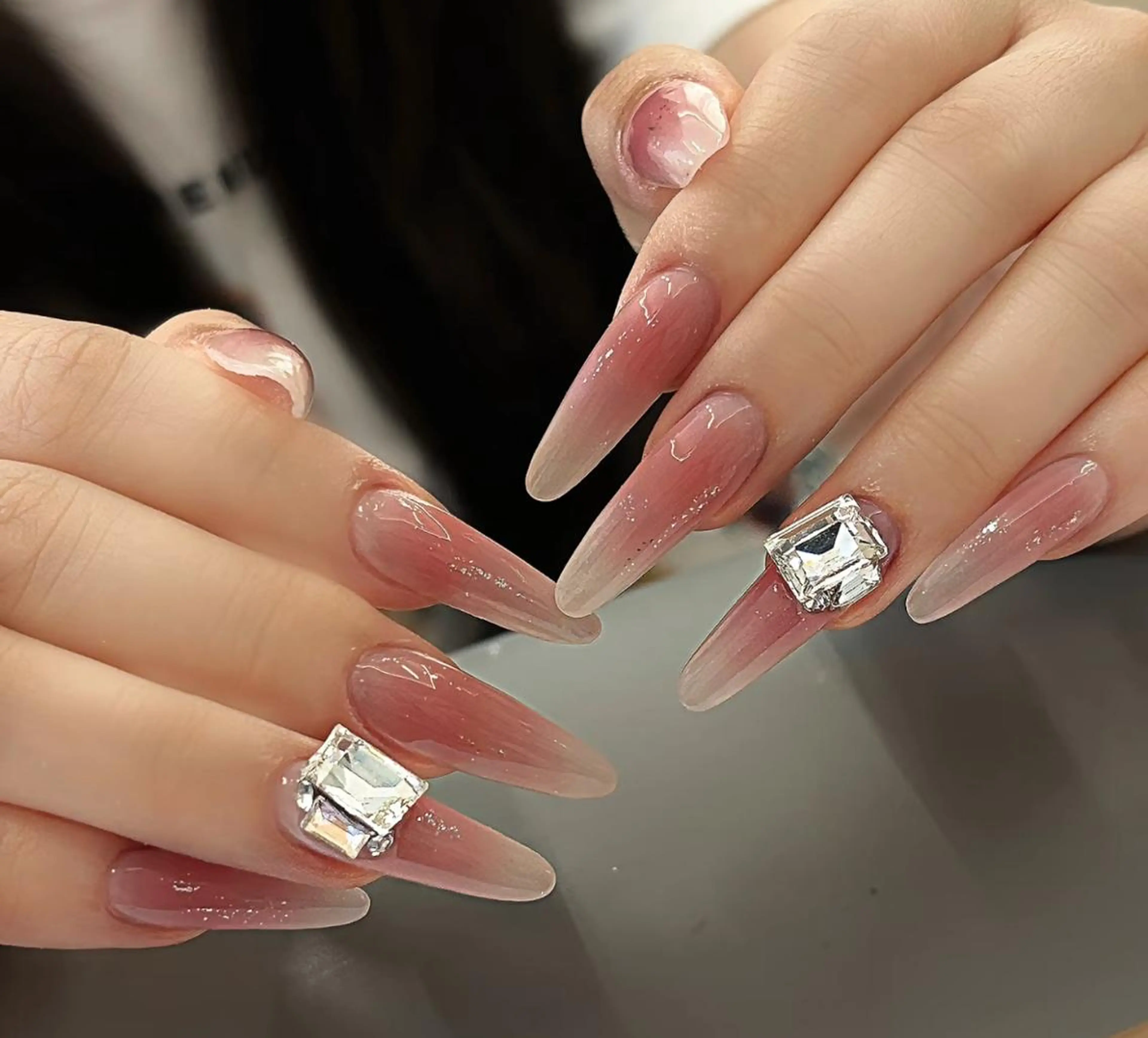 ネイル ハンドネイル 🎀 Ayaka_nailのネイルデザイン