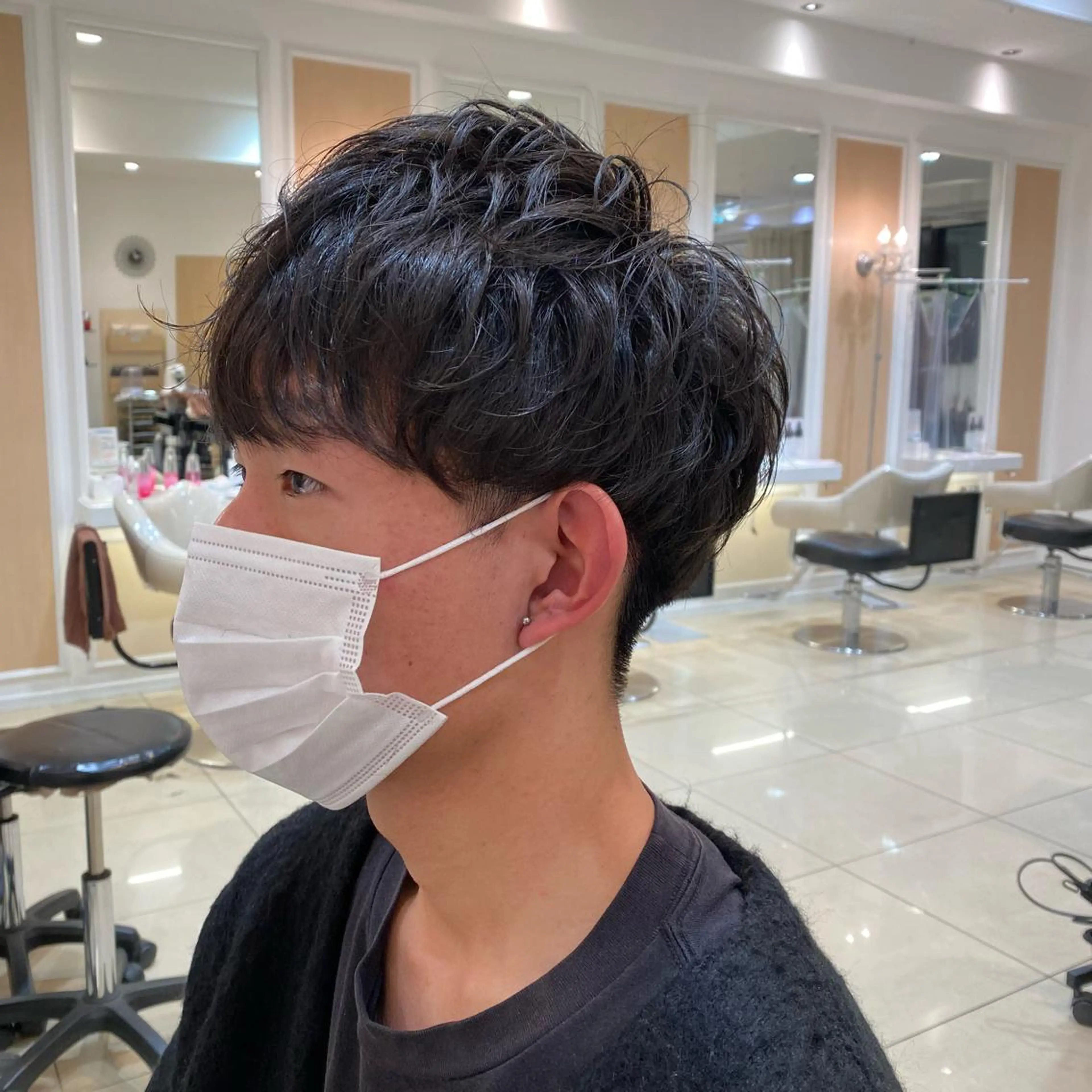 ショート パーマ メンズ カット パーマ メンズ特化型美容師 栗山勇人のヘアスタイル