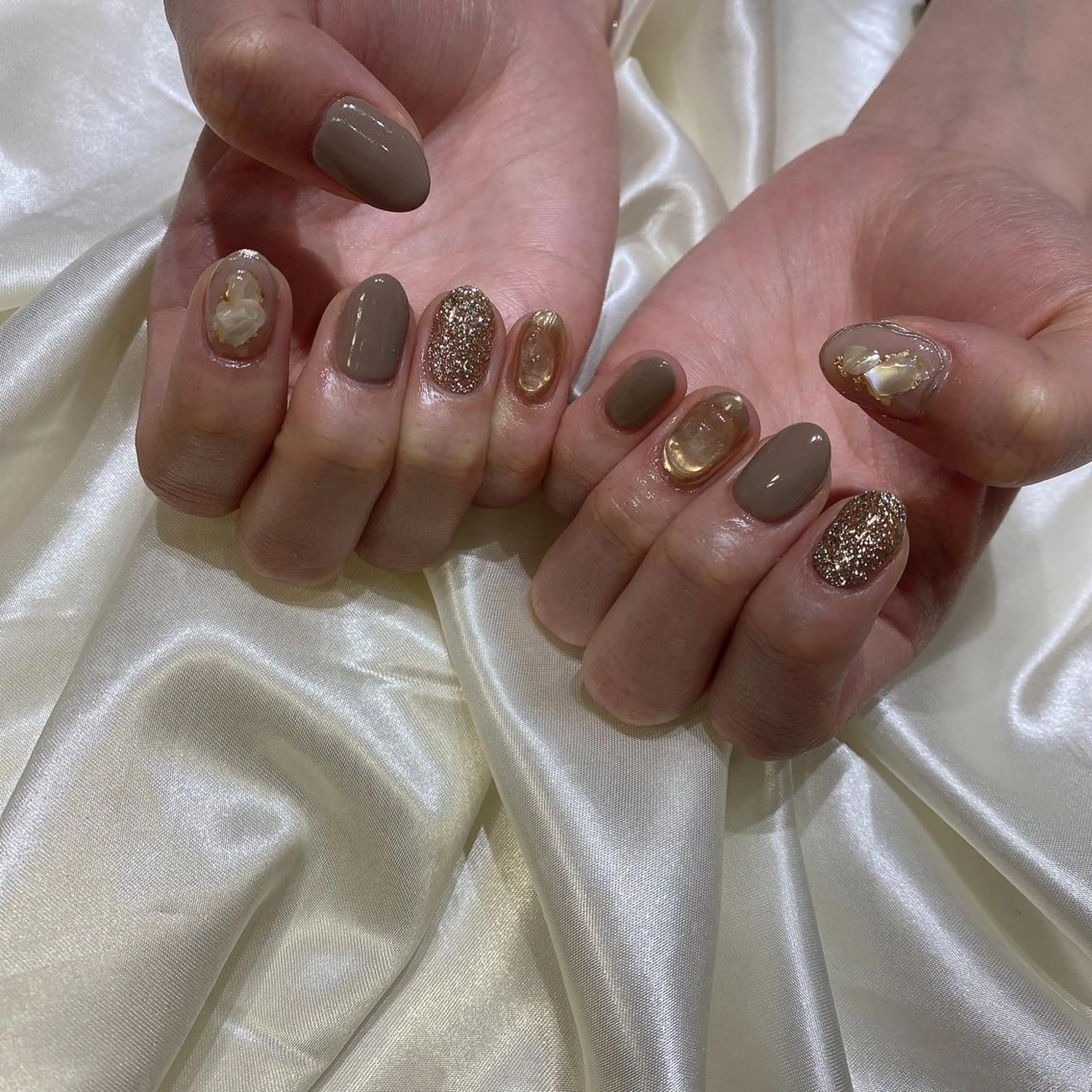 ネイル ハンドネイル 西岡 杏のネイルデザイン