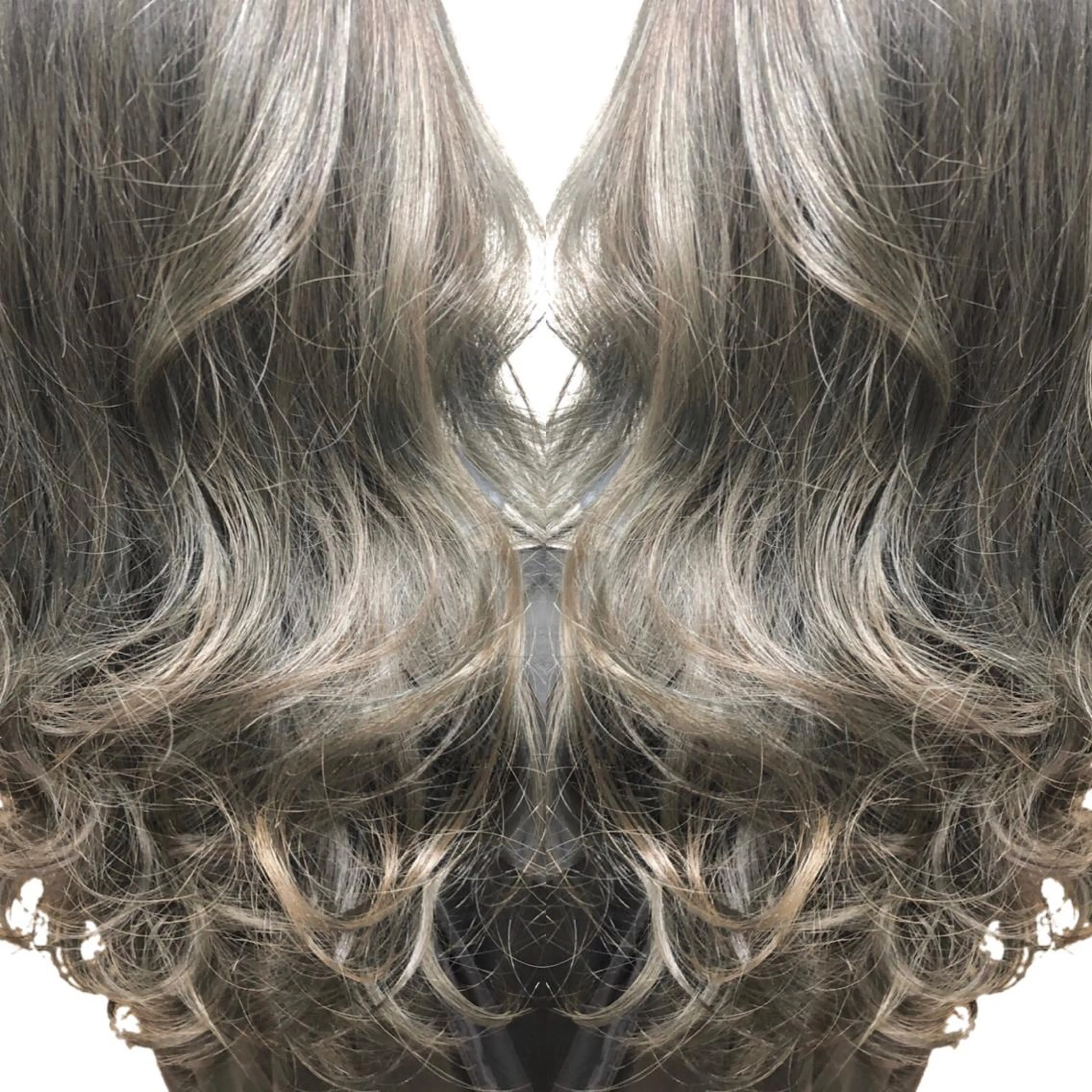 ロング こやま りほのヘアスタイル