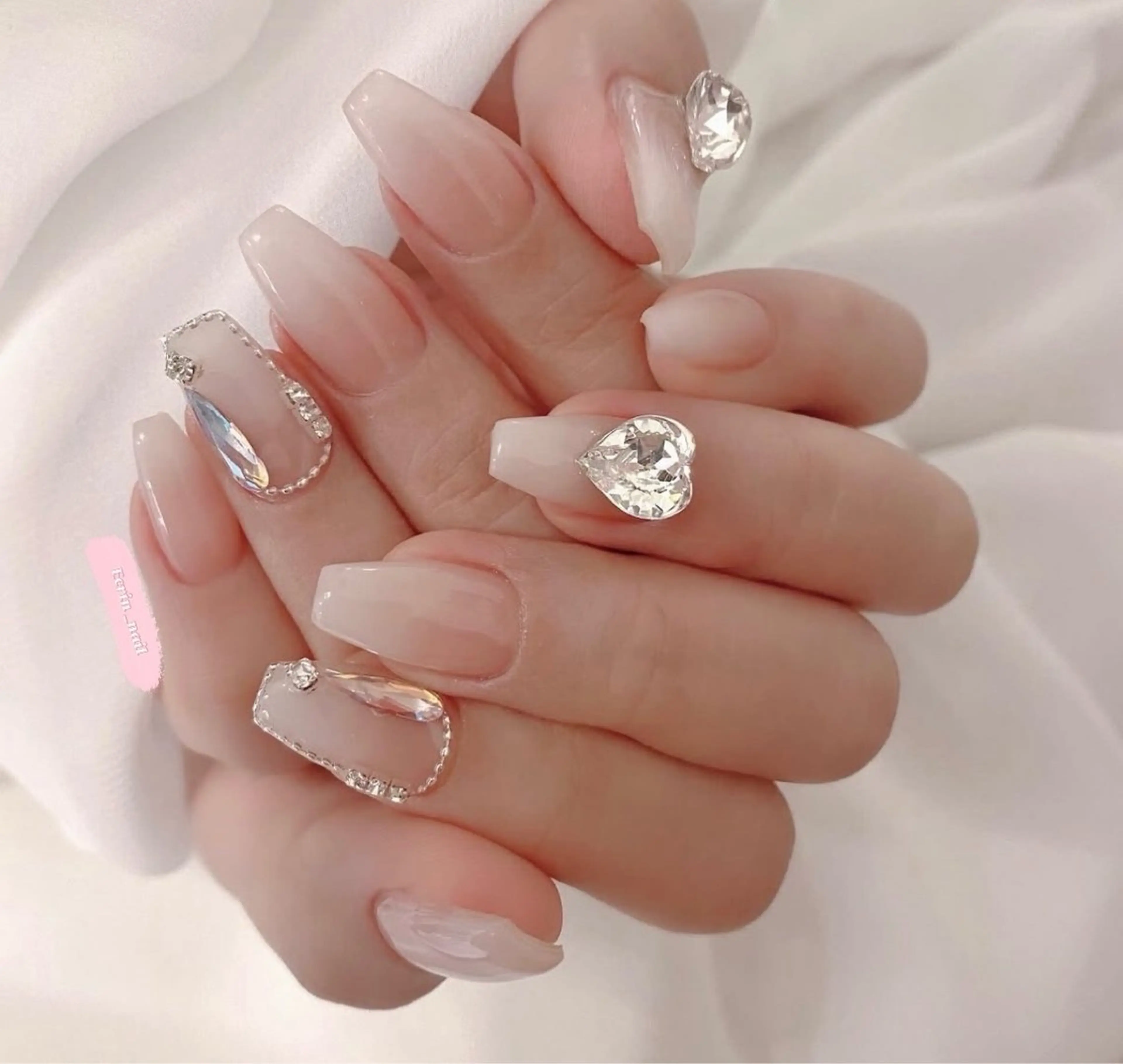 ネイル NailSalon✨ Écrinエクランのネイルデザイン