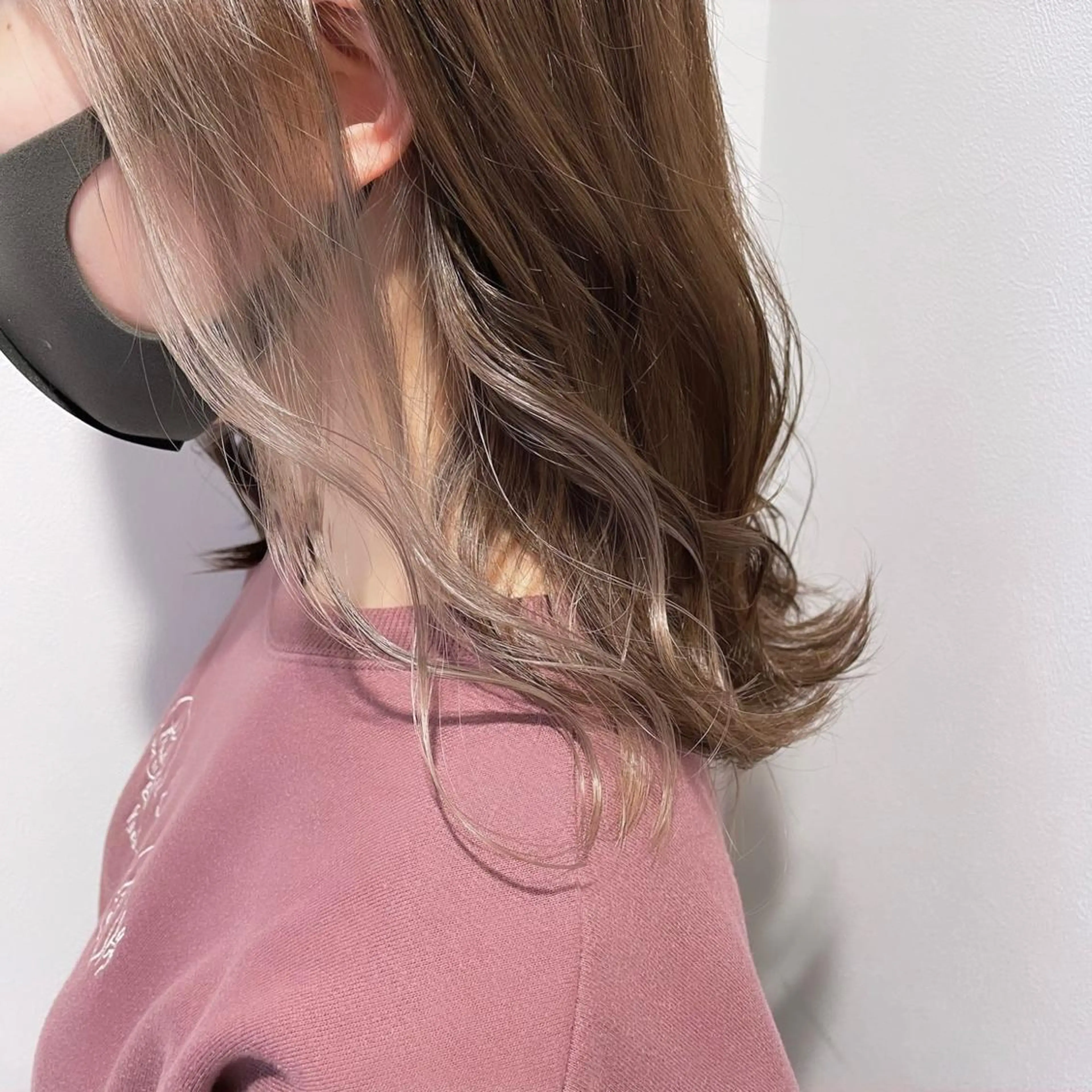 セミロング カラー 🩰透明感カラー♡ UTA🩰のヘアスタイル