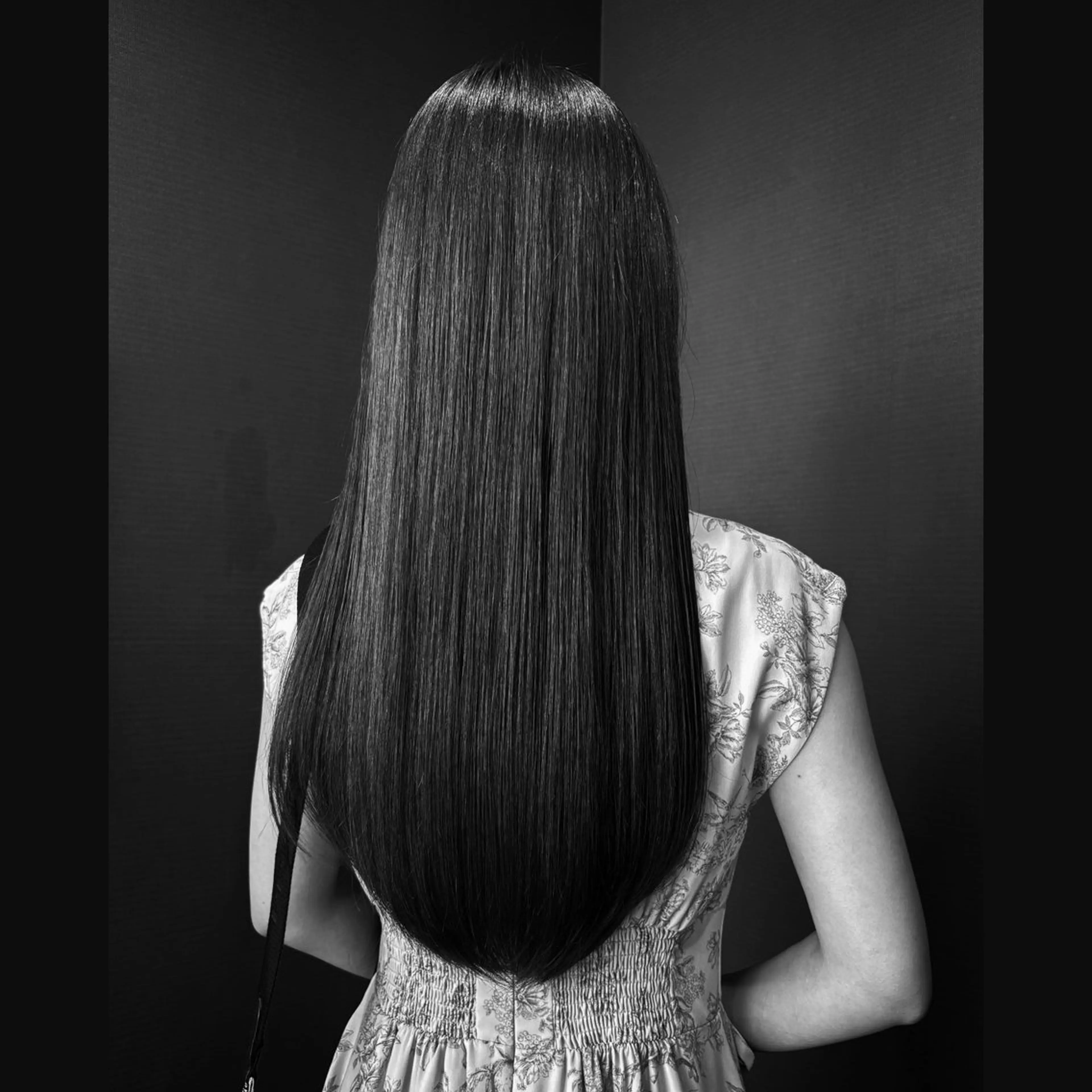 ロング カット トリートメント 彩名/透明感カラー/ レイヤーカットのヘアスタイル