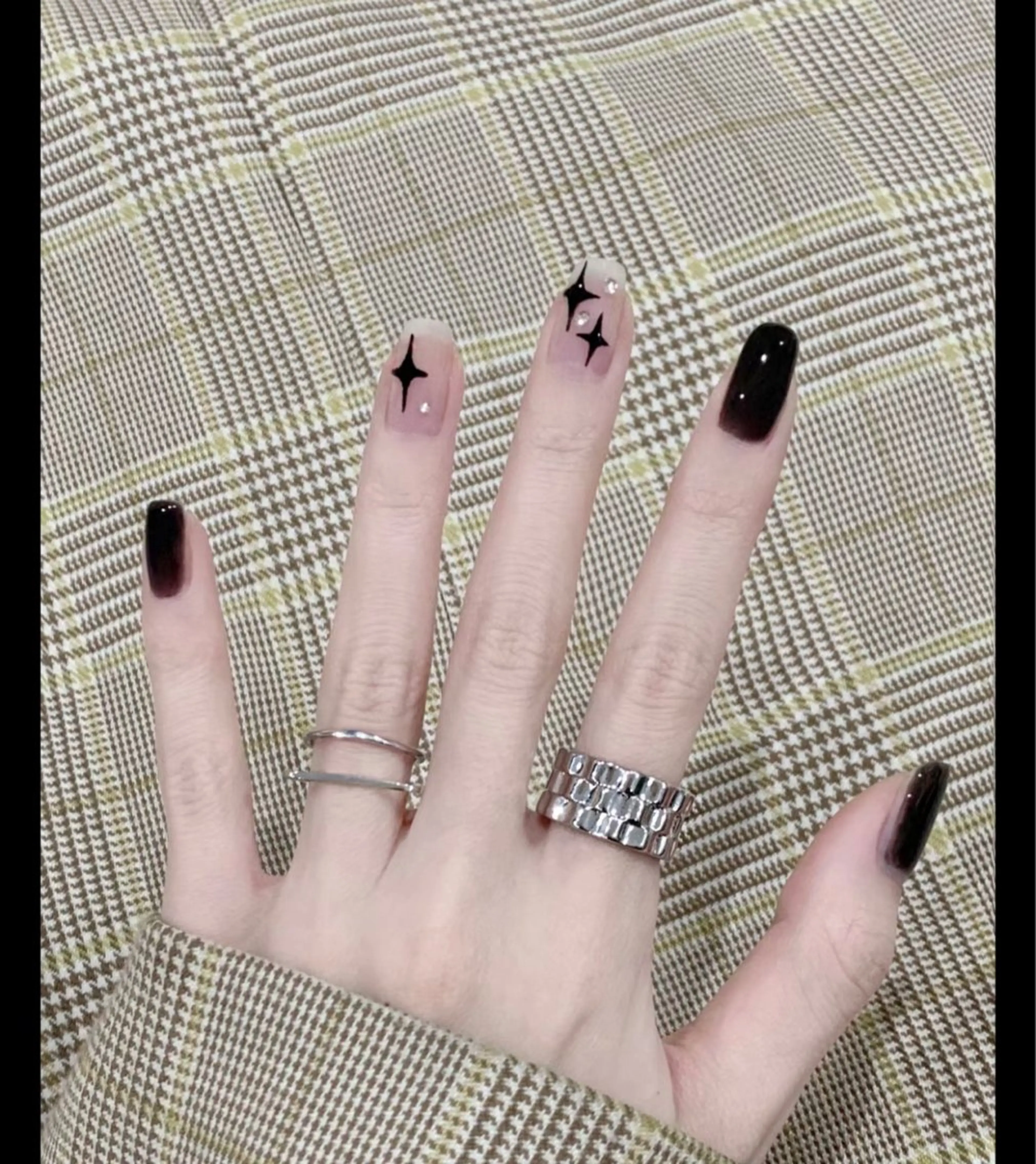 ミディアム 川崎 優のネイルデザイン