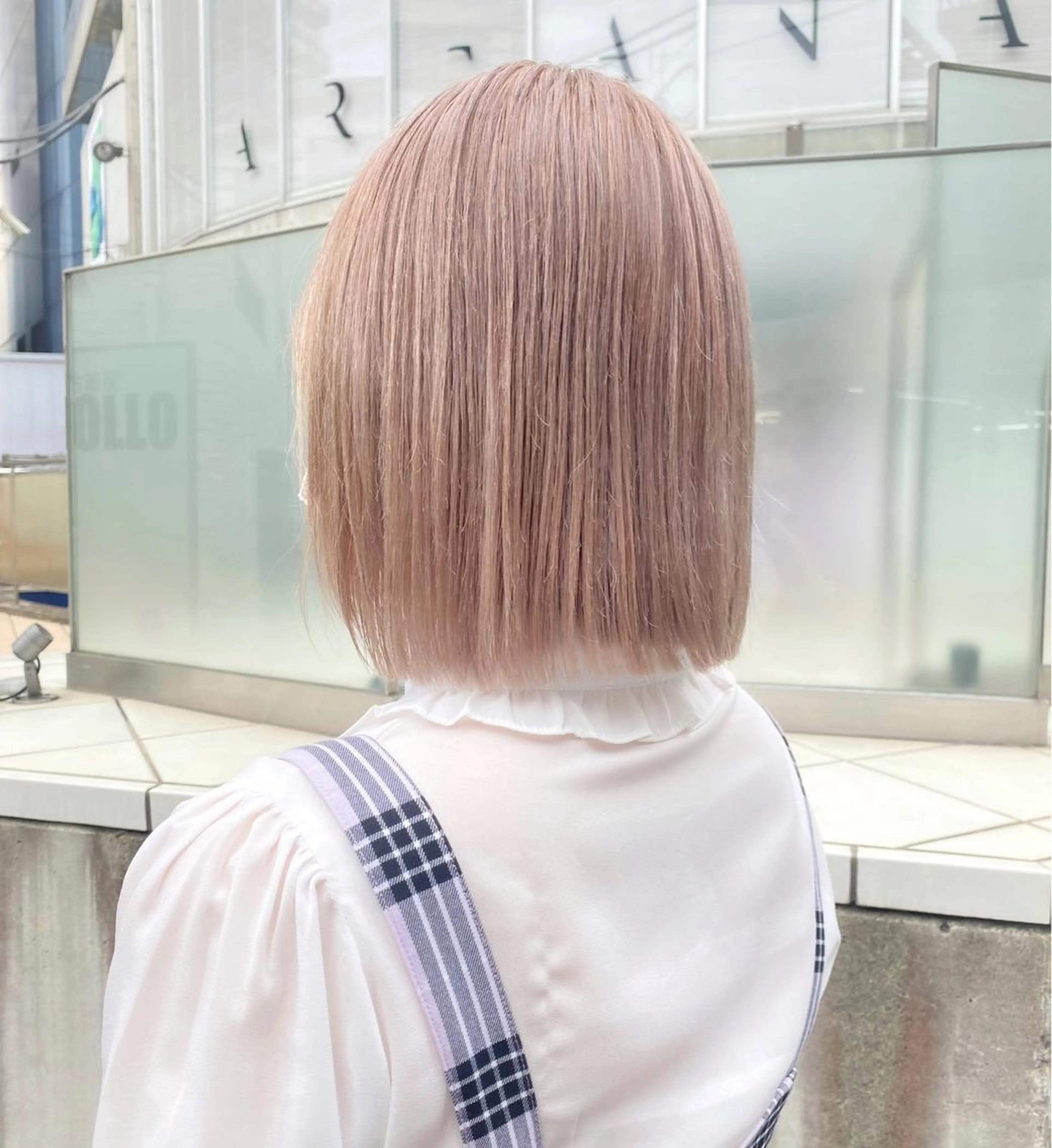 ショート カラー 似合わせベージュ 🍯ayumi🍯のヘアスタイル