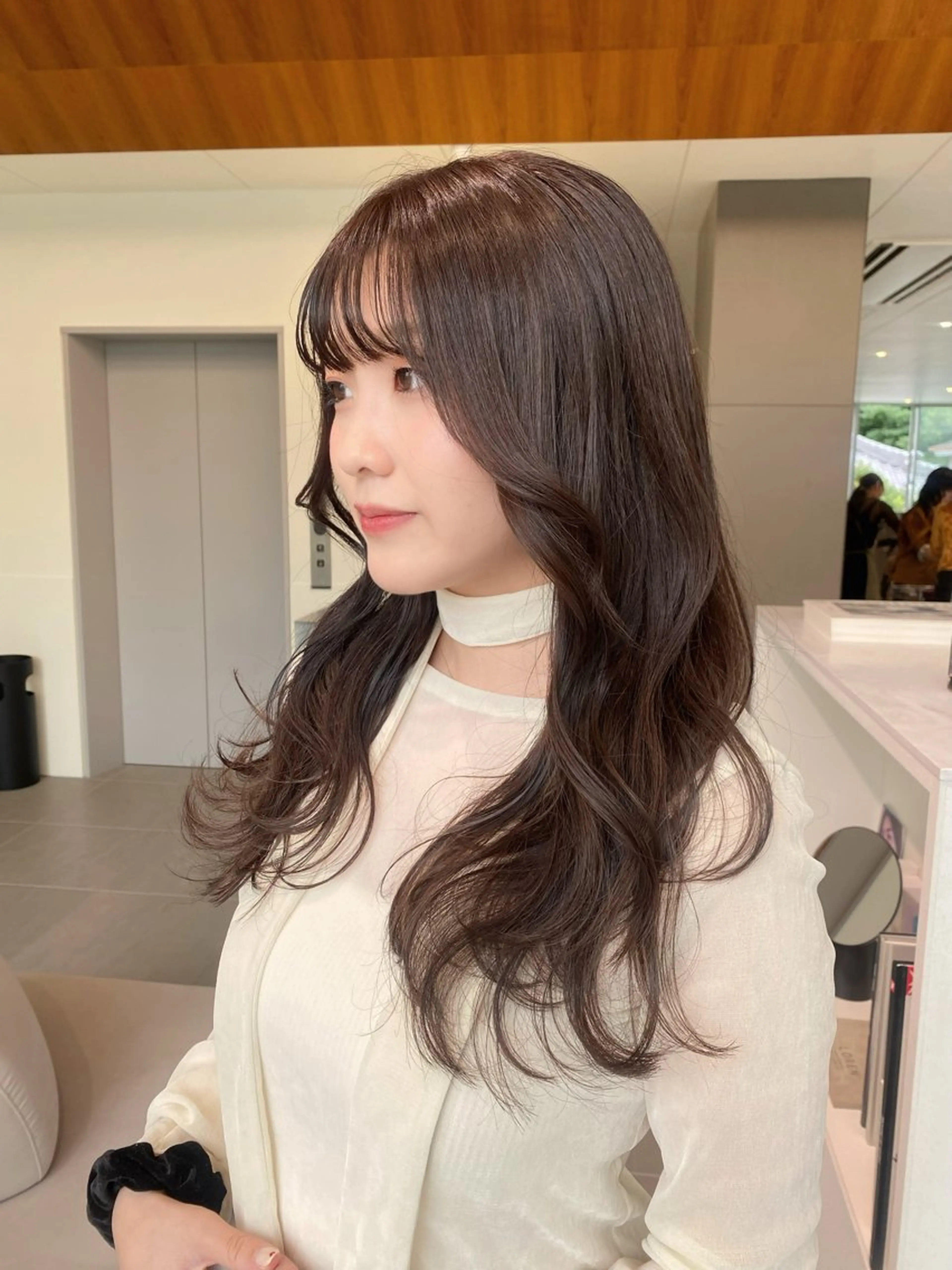 ロング レイヤーカット 🎀透明感× 暖色カラーつな🎀のヘアスタイル