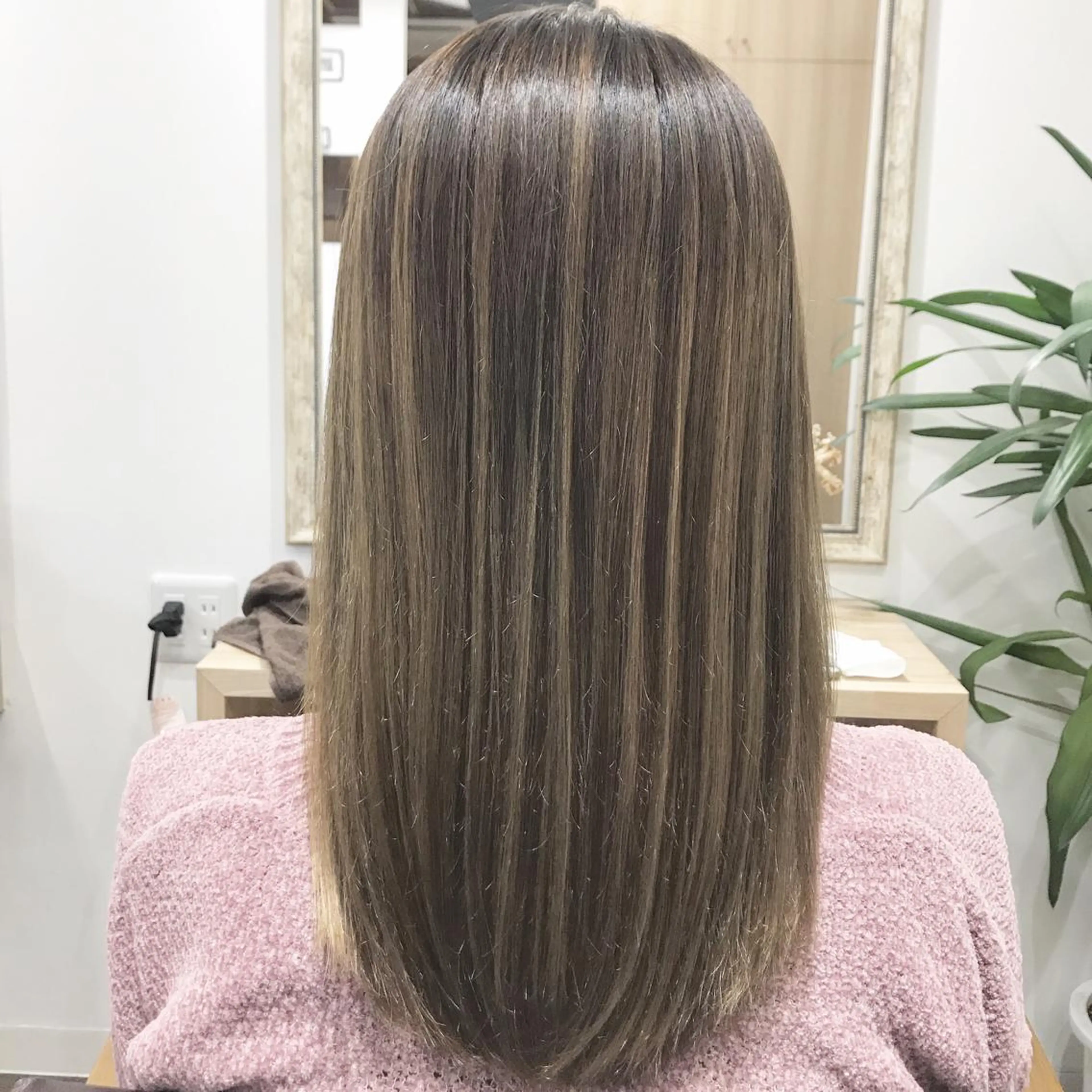 セミロング カラー 土屋 貴章のヘアスタイル