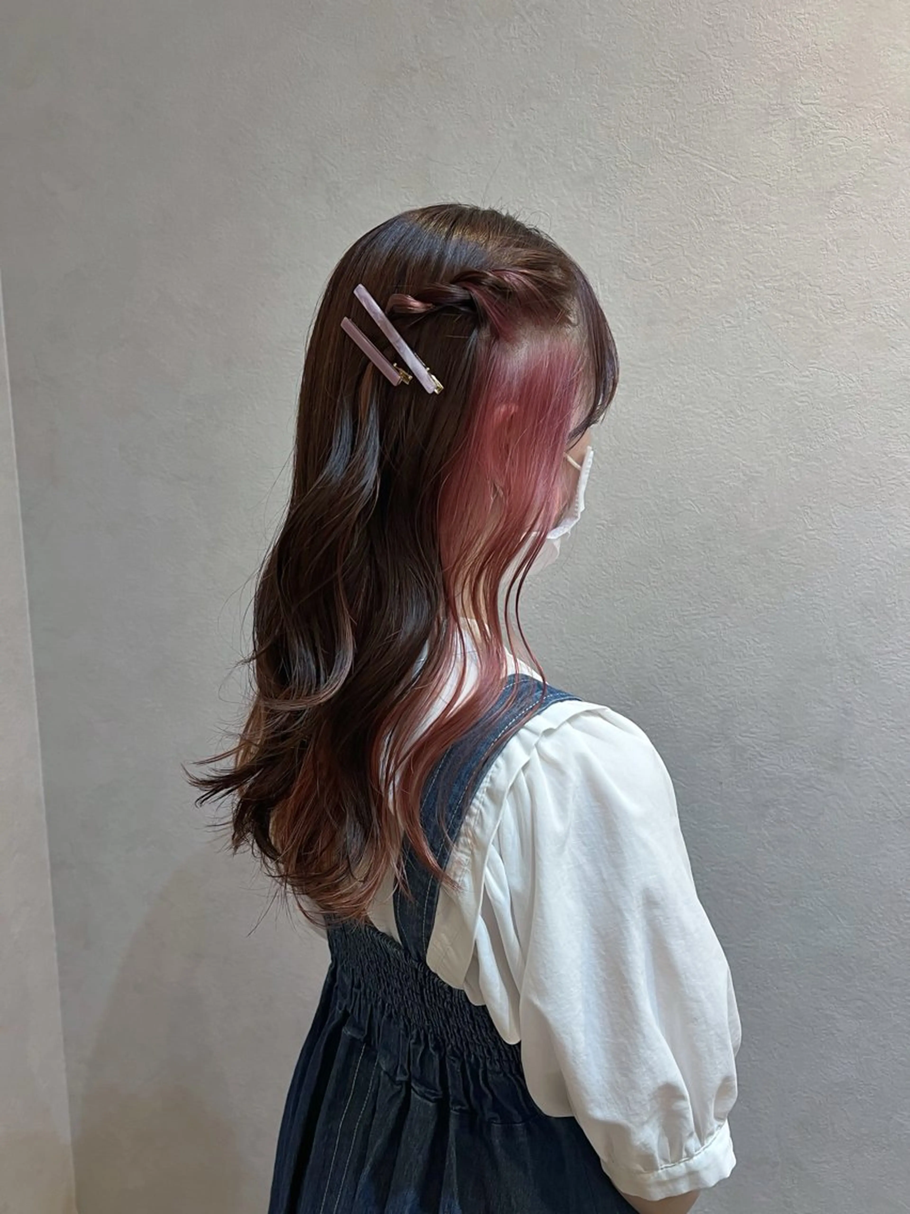 ロング カラー ベージュカラー ブリーチ ブラウンカラー ダブルカラー イヤリングカラー ヘアカラー トリートメント "今"だけでない美髪 KOTOMIのヘアスタイル