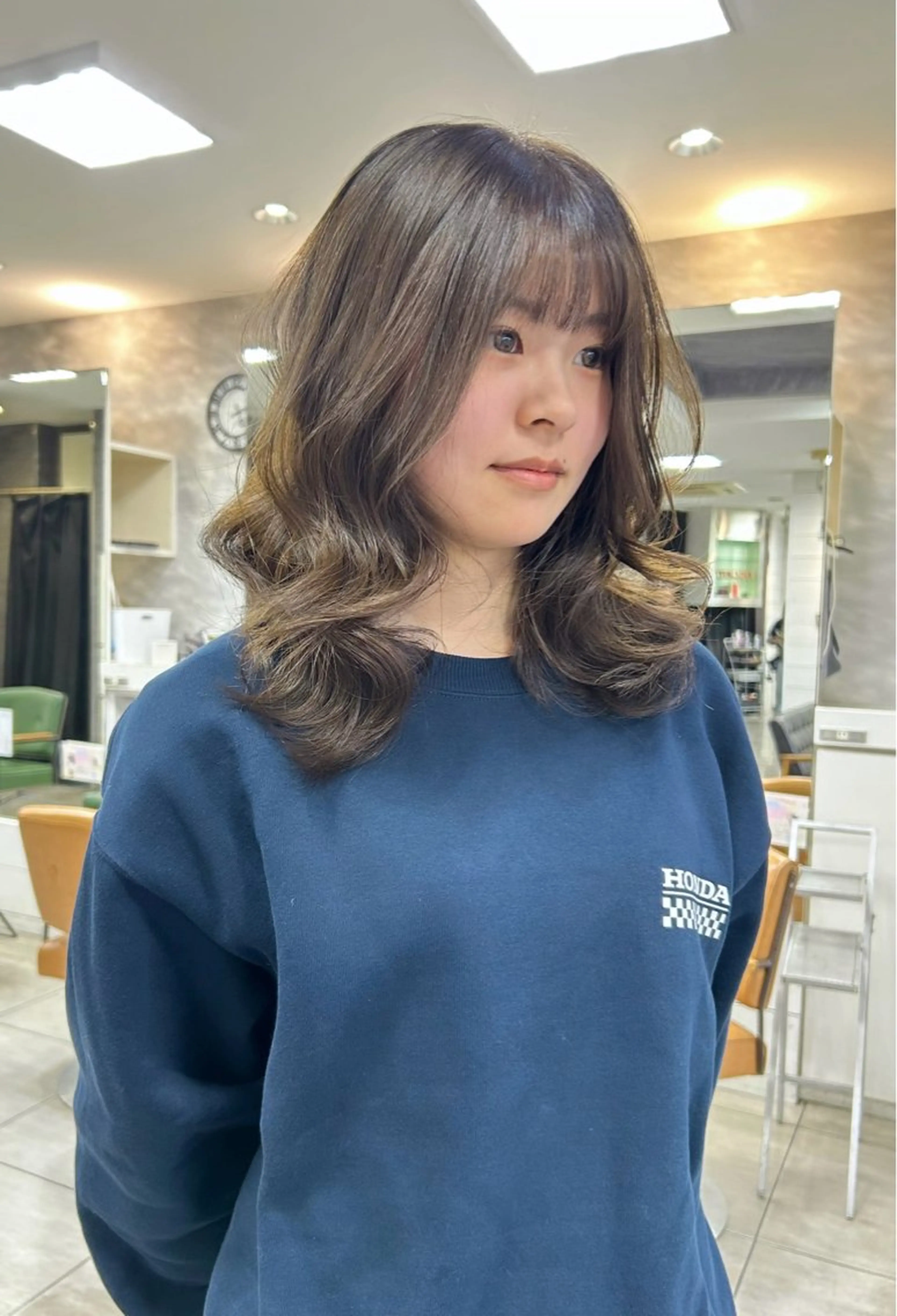 ミディアム カット ヘアカラー 🫧艶髪カラー🫧 森本くるみのヘアスタイル