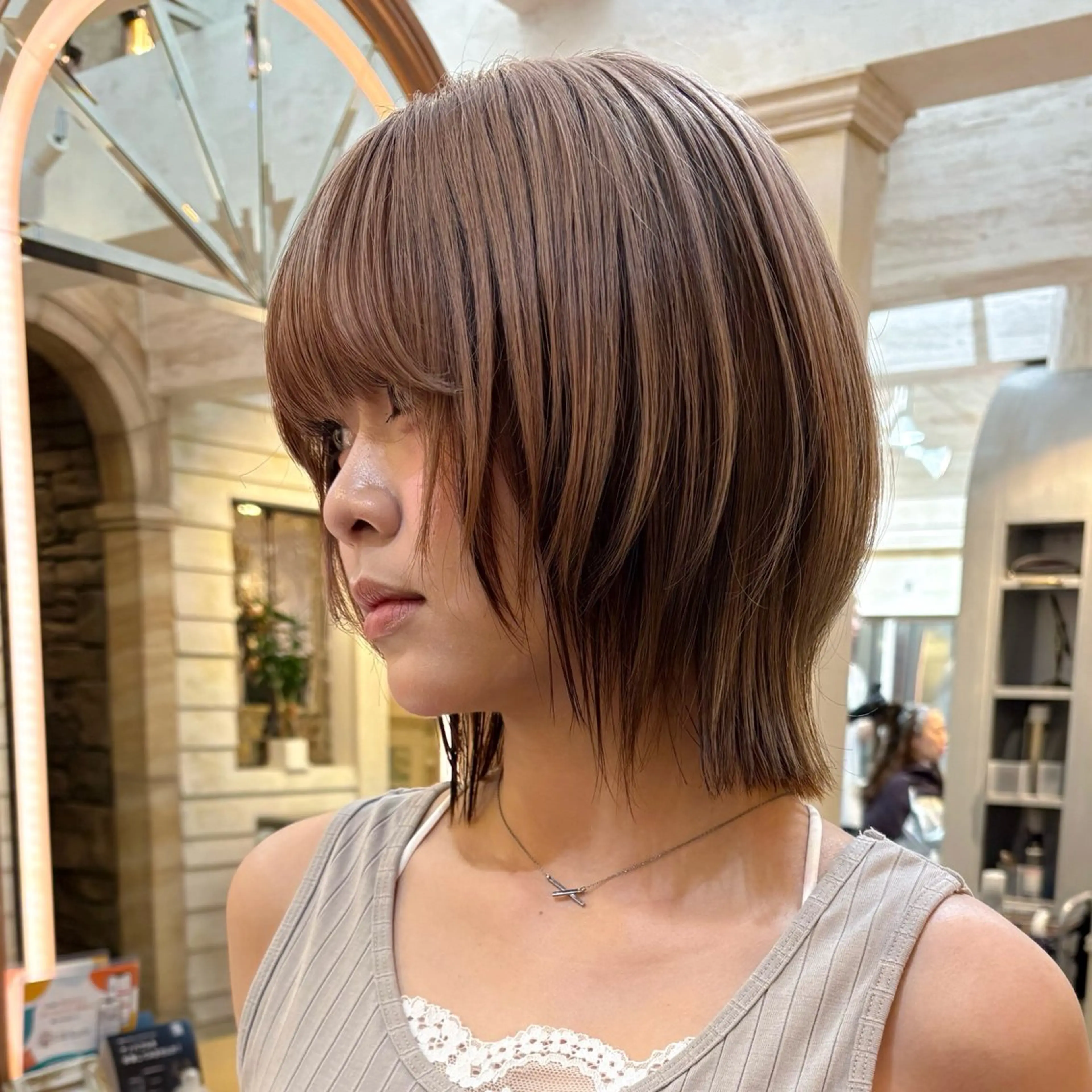 ショート カラー ブリーチ ピンクカラー カット ヘアカラー トリートメント グレージュ|くすみ× 透明感|kazutoのヘアスタイル