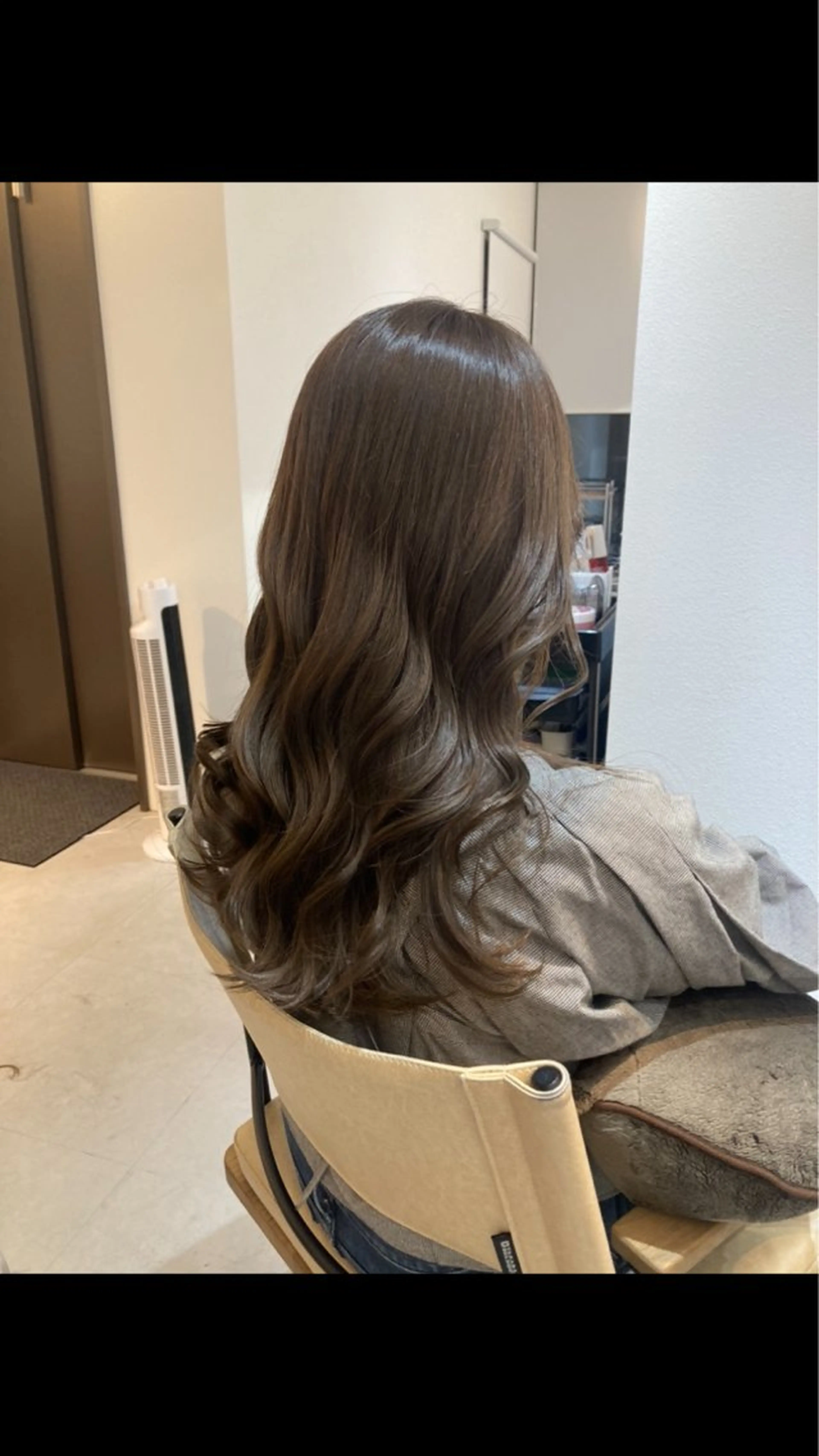 ロング ✨色持ちの良い艶 カラー✨蟹江真世のヘアスタイル