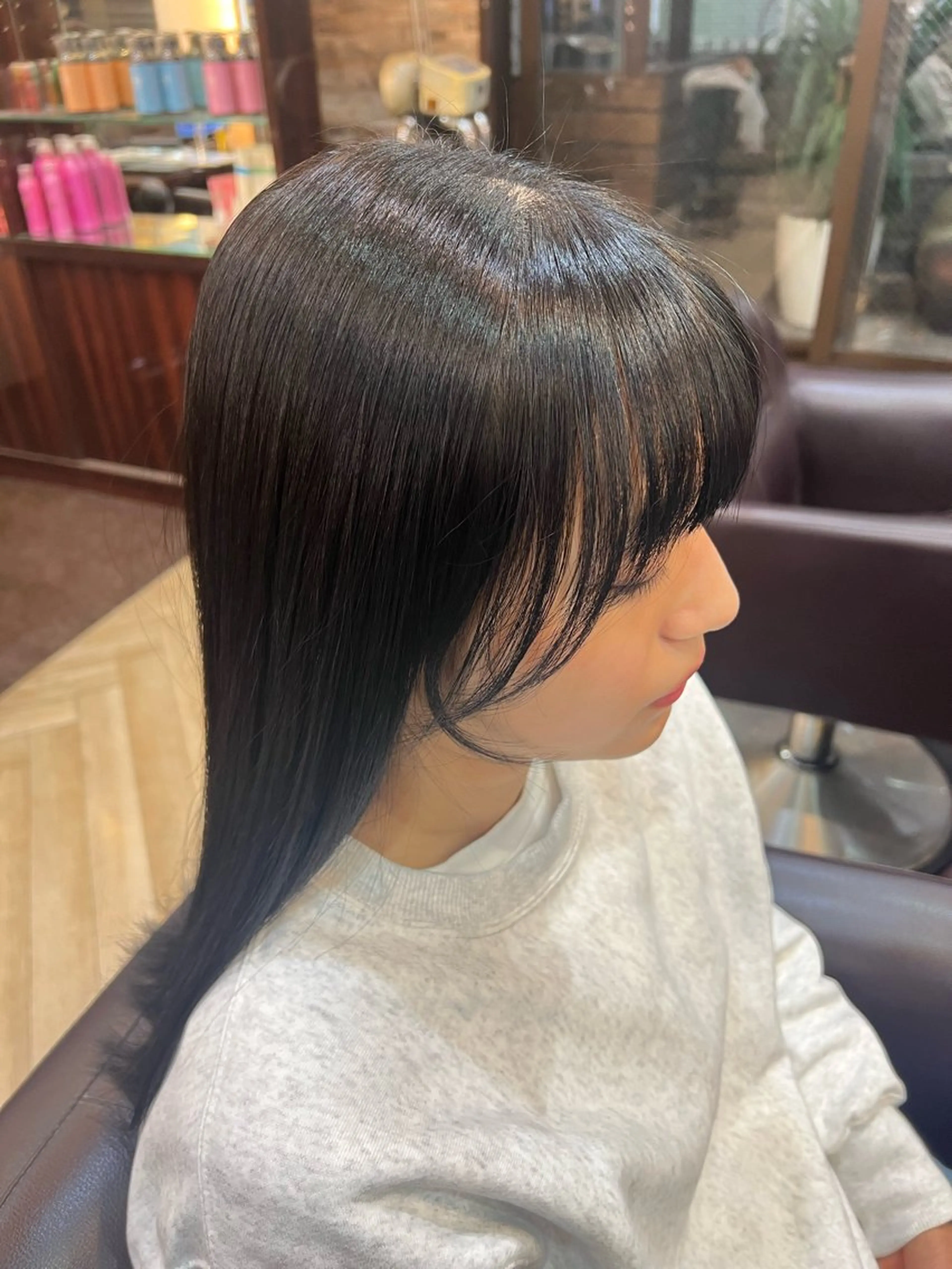 ロング 顔まわりレイヤー 顔周りカット 韓国風ヘア レイヤーカット シャローネ池袋 【れいな】のヘアスタイル