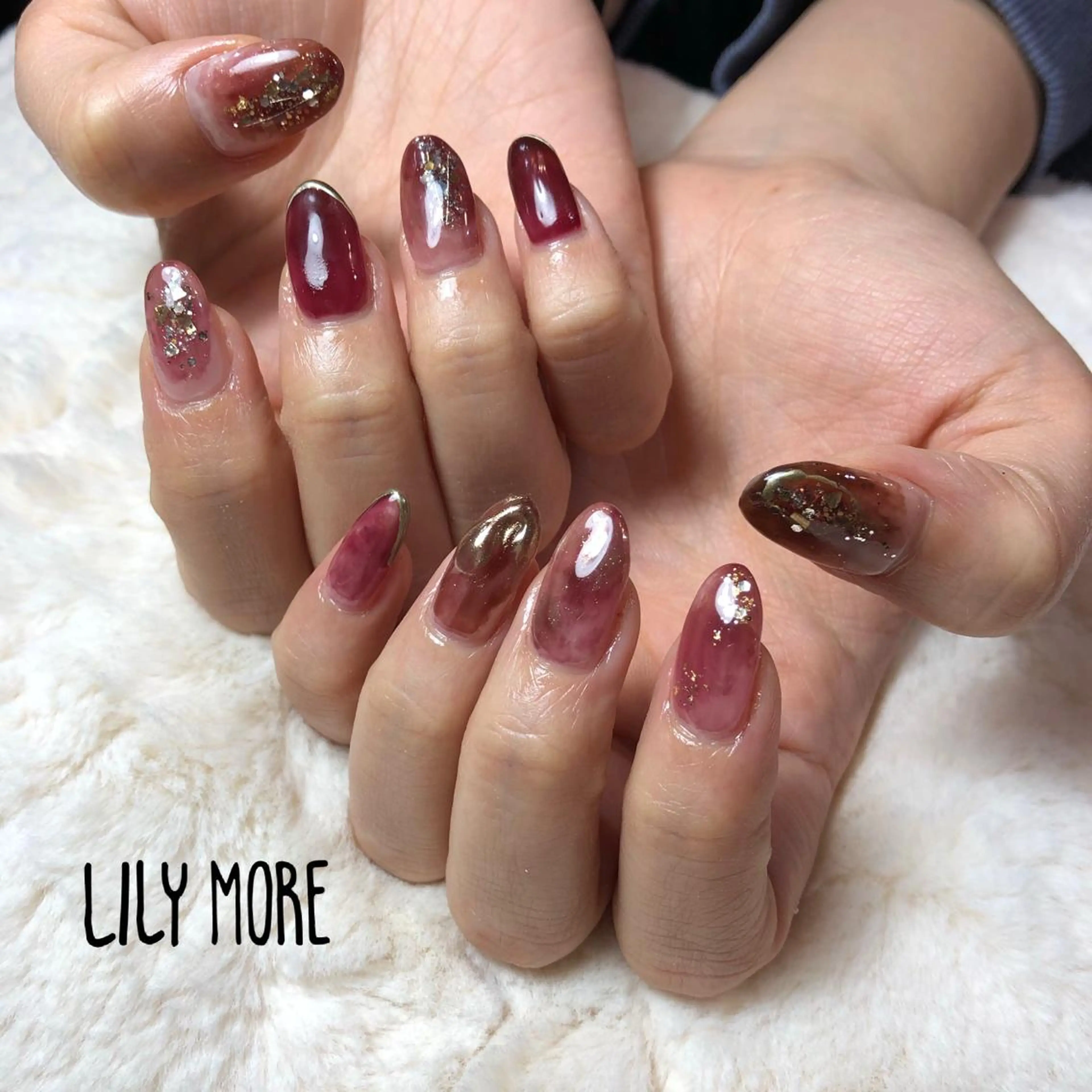 ネイル ボルドー ニュアンスネイル Lily closetのネイルデザイン