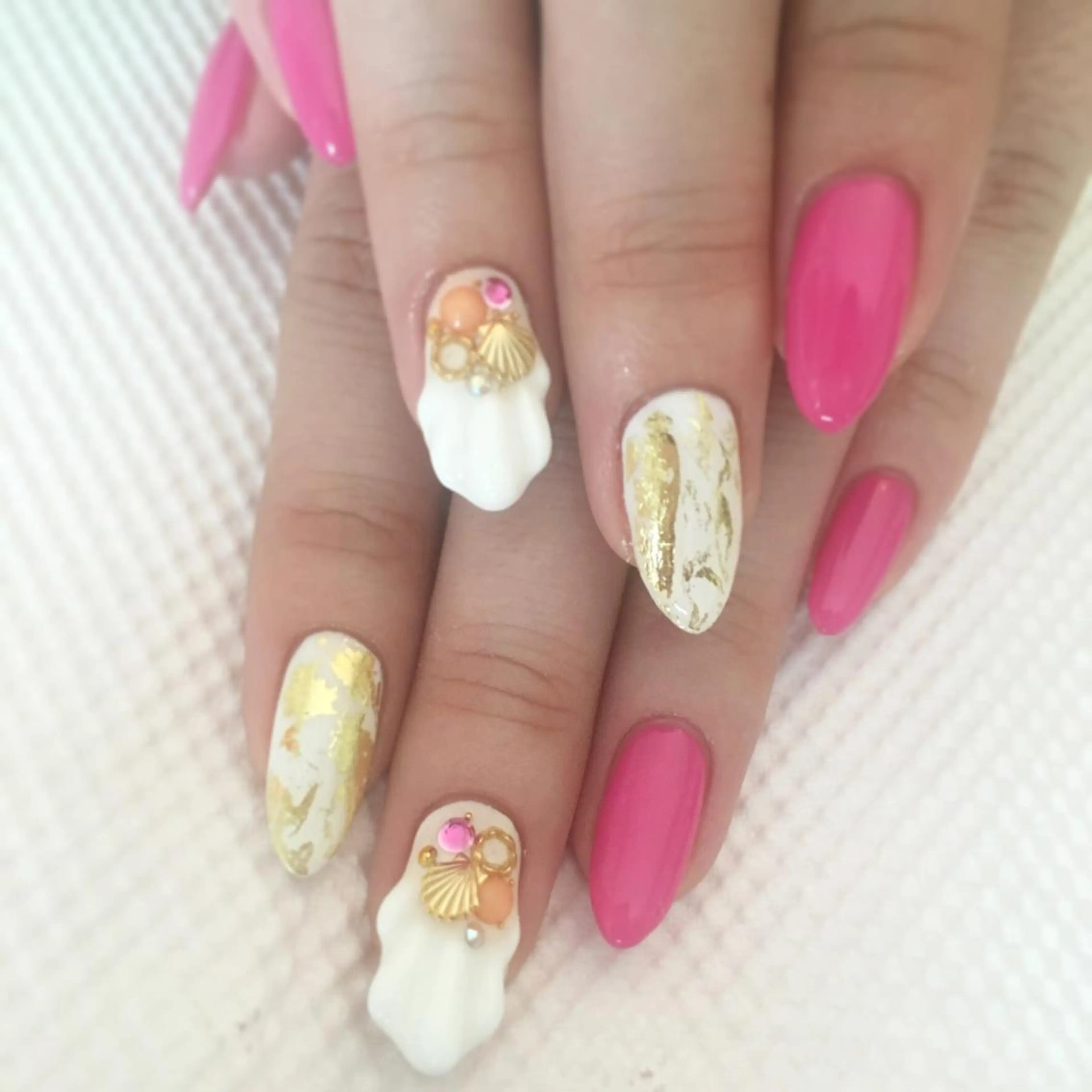 ネイル マットネイル 髙城 亜紀のネイルデザイン