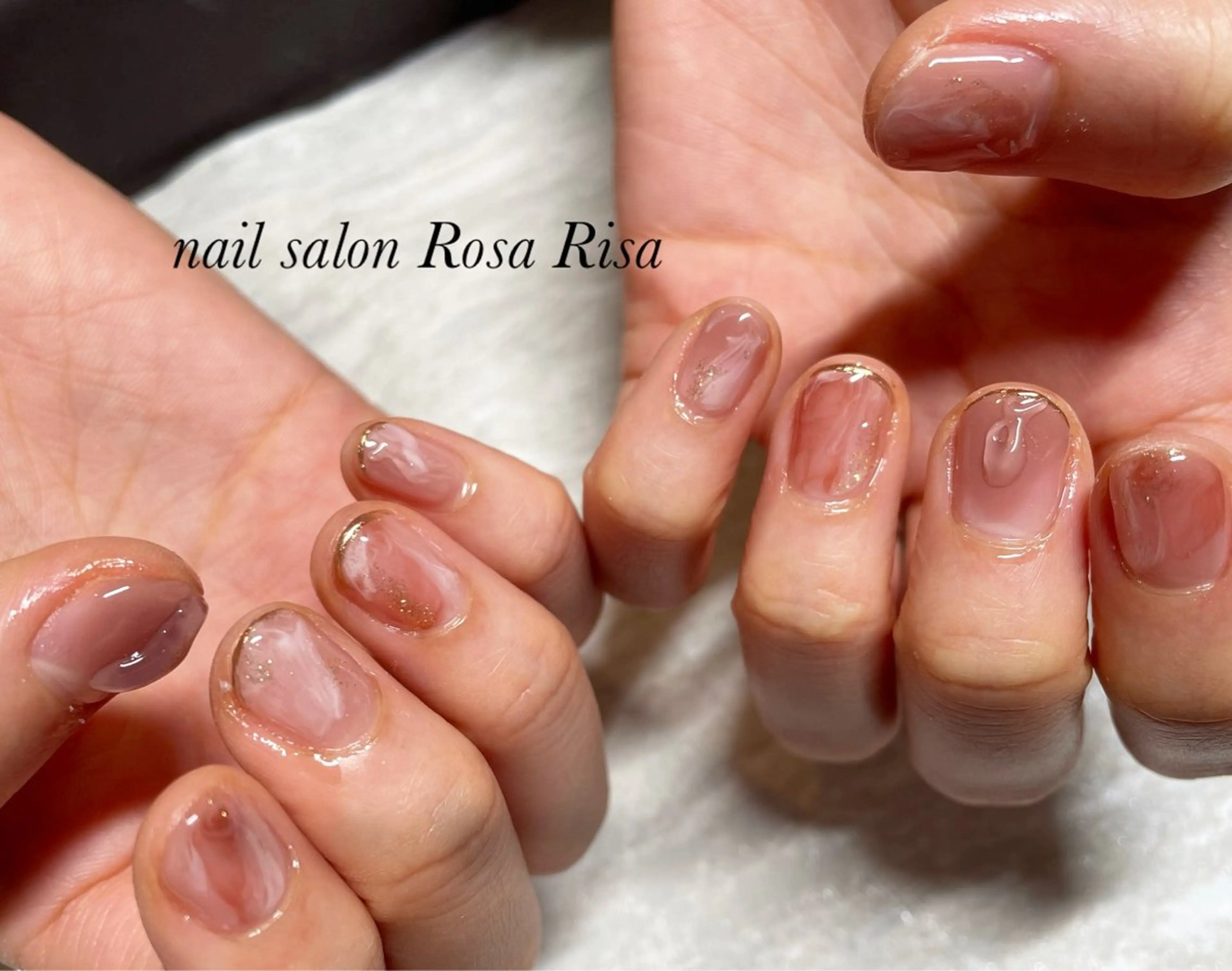 ネイル ブラウン ニュアンスネイル ネイルスタジオ シェイクユアハンズのネイルデザイン