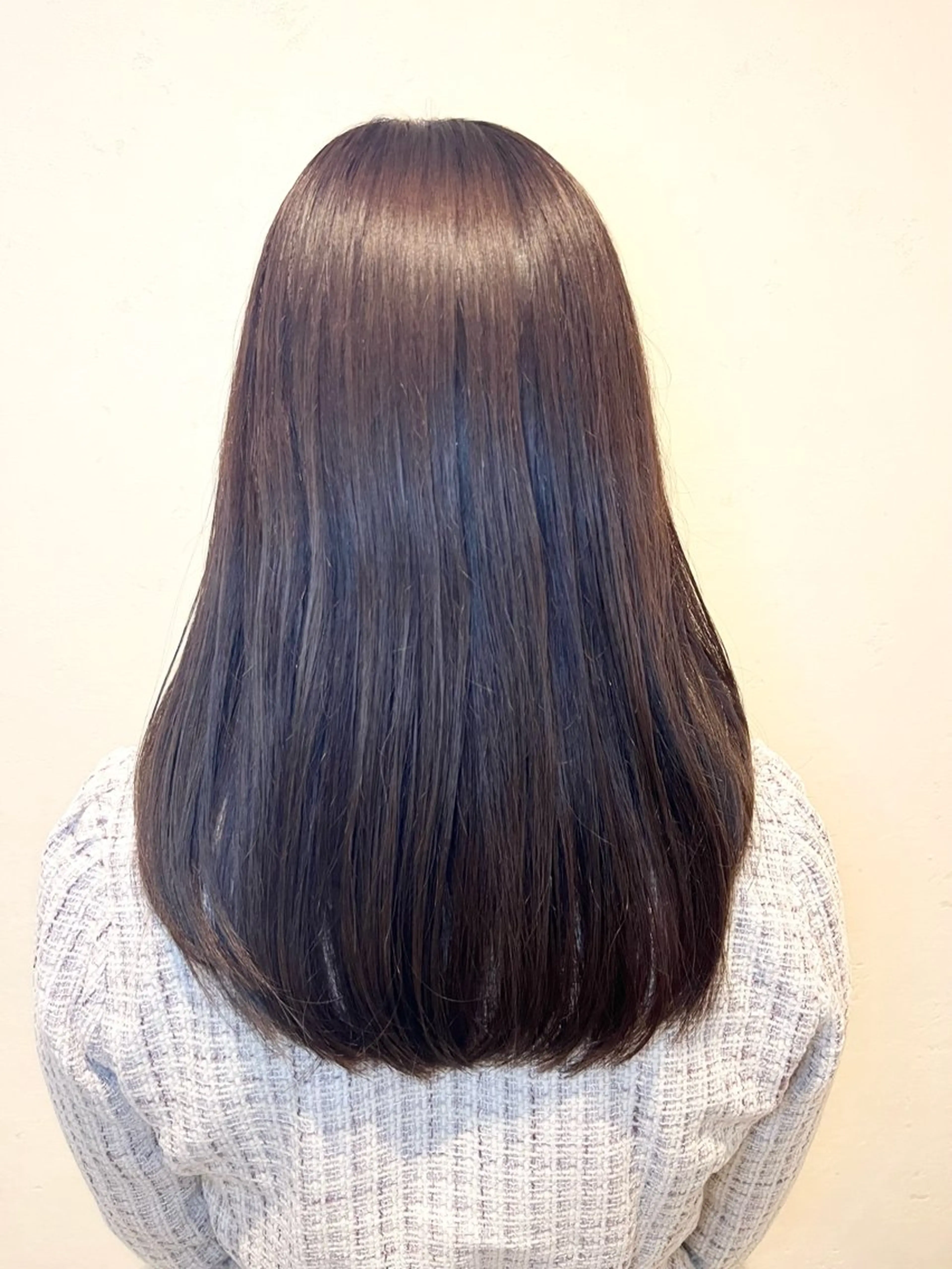 セミロング カラー 伊藤 さやかのヘアスタイル