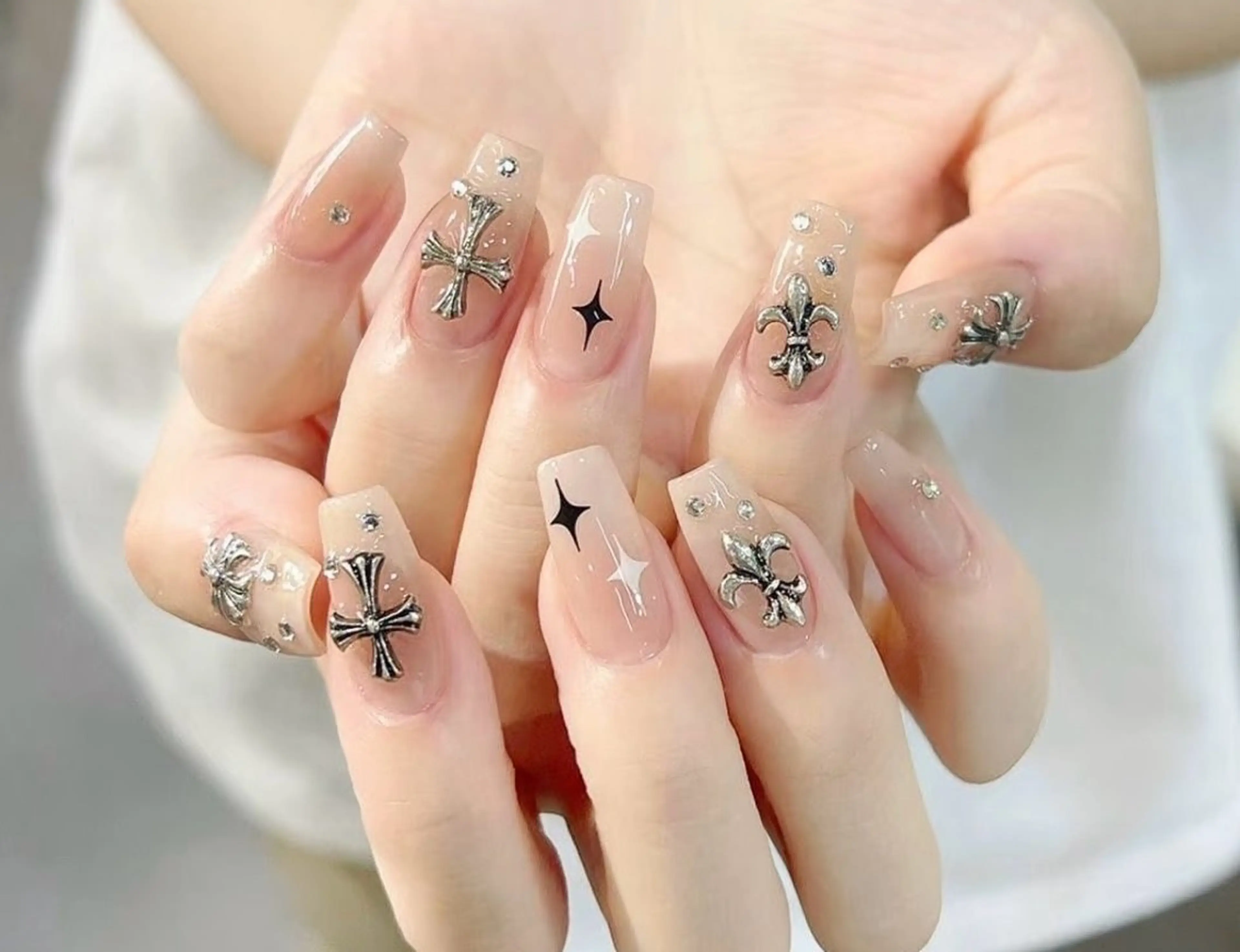 ネイル Romosa Nailのネイルデザイン