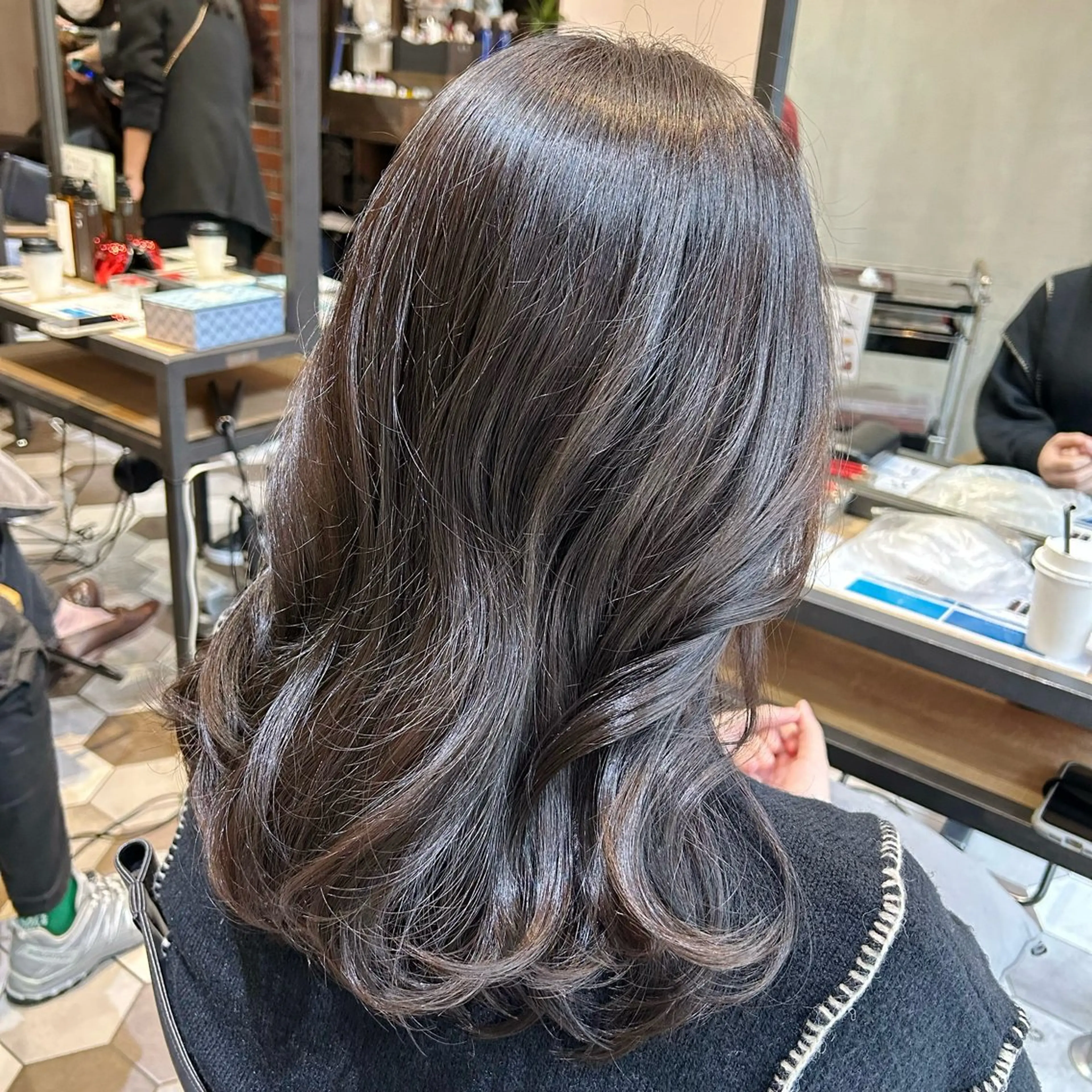 セミロング カラー ninaアイドル前髪 ×透明感🎀のヘアスタイル