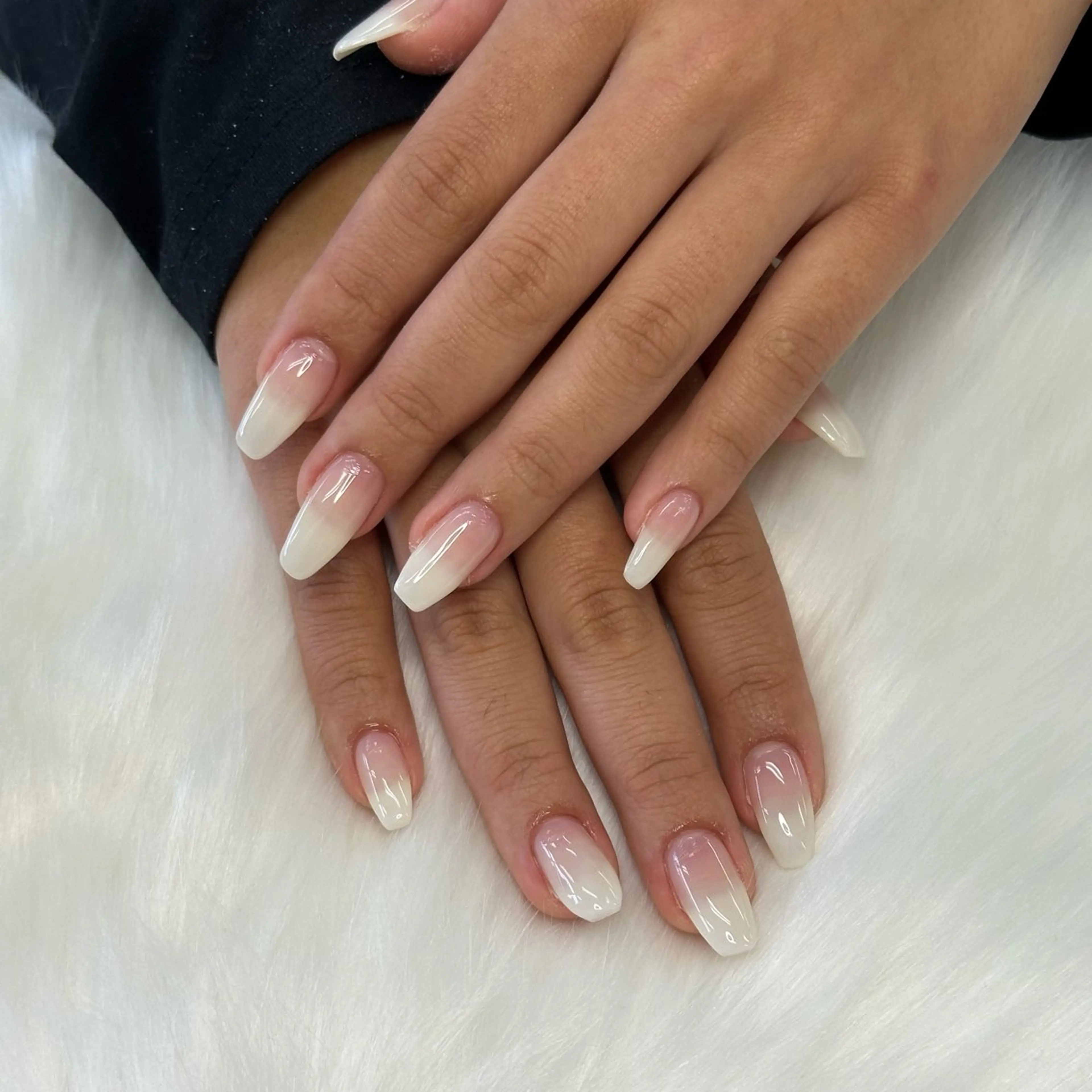 ネイル ハンドネイル Bianca 美浜 LICOのネイルデザイン