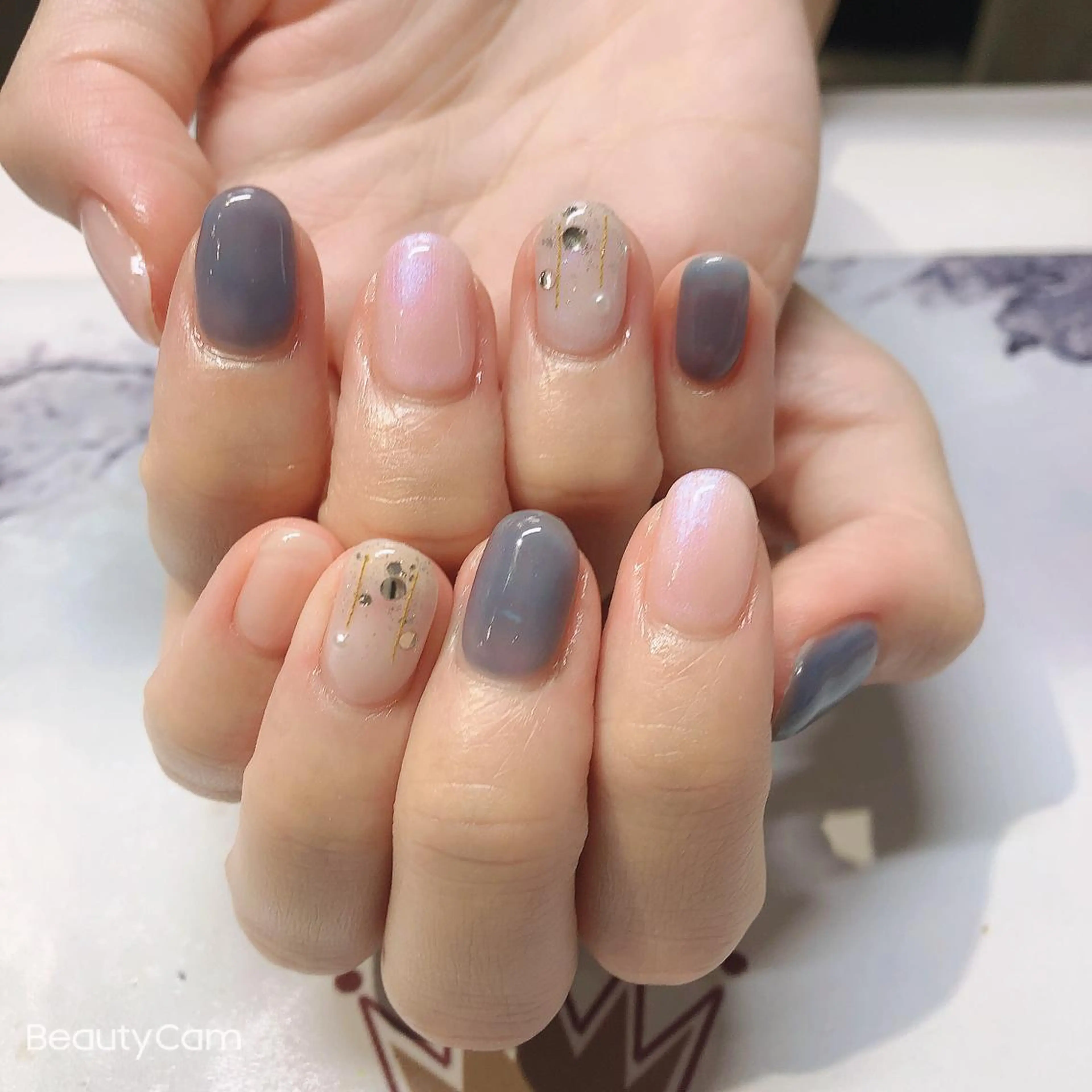 ネイル ガレンドウ 白澤 愛子のネイルデザイン