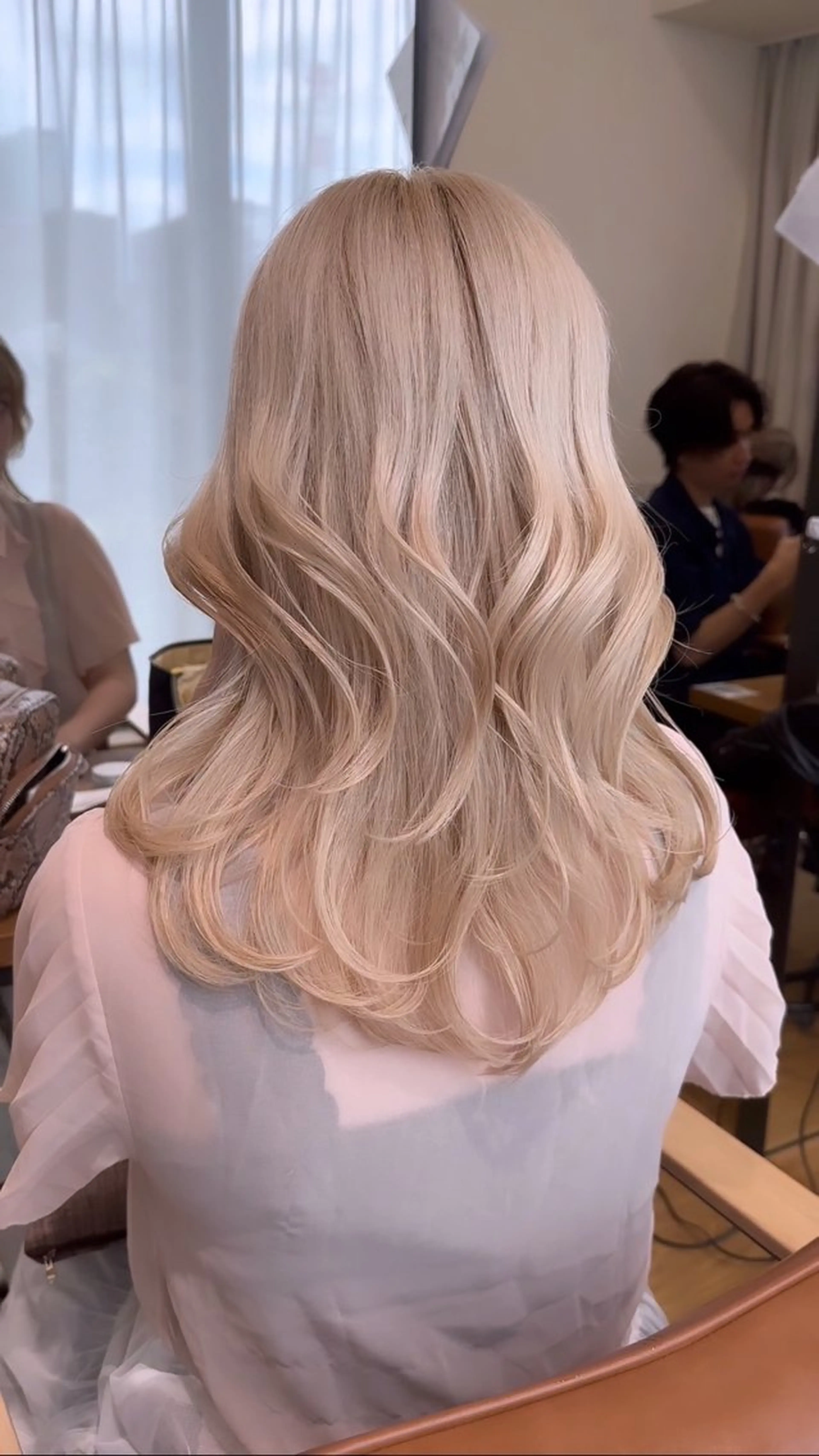 ロング カラー パーマ ヘアアレンジ メンズ キッズ ネイル マツエク・マツパ アイブロウ ⭐️銀座/ショート/ 艶カラー/りょうがのヘアスタイル