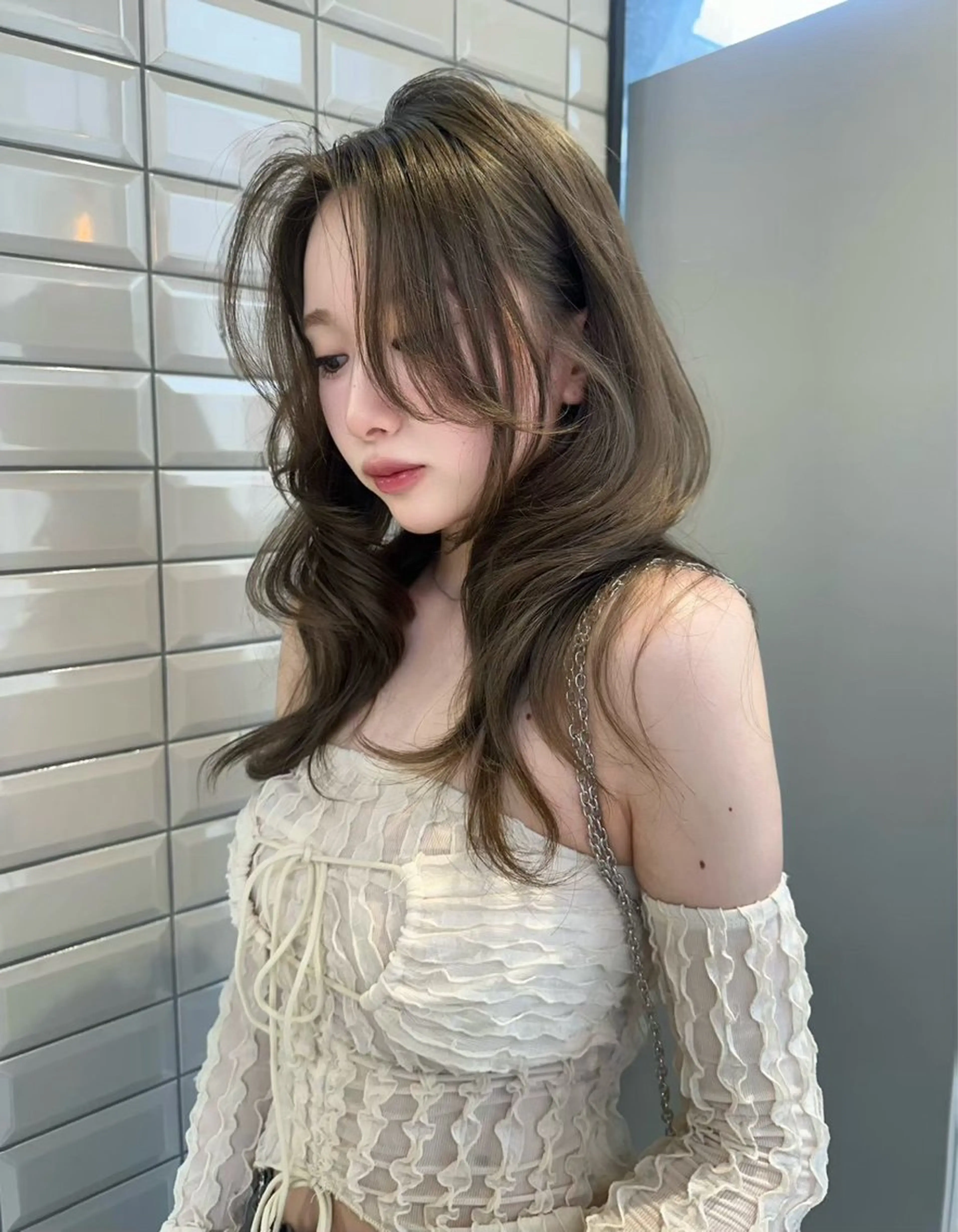 セミロング 韓国風ヘア 似合わせカット votan lilleyのヘアスタイル