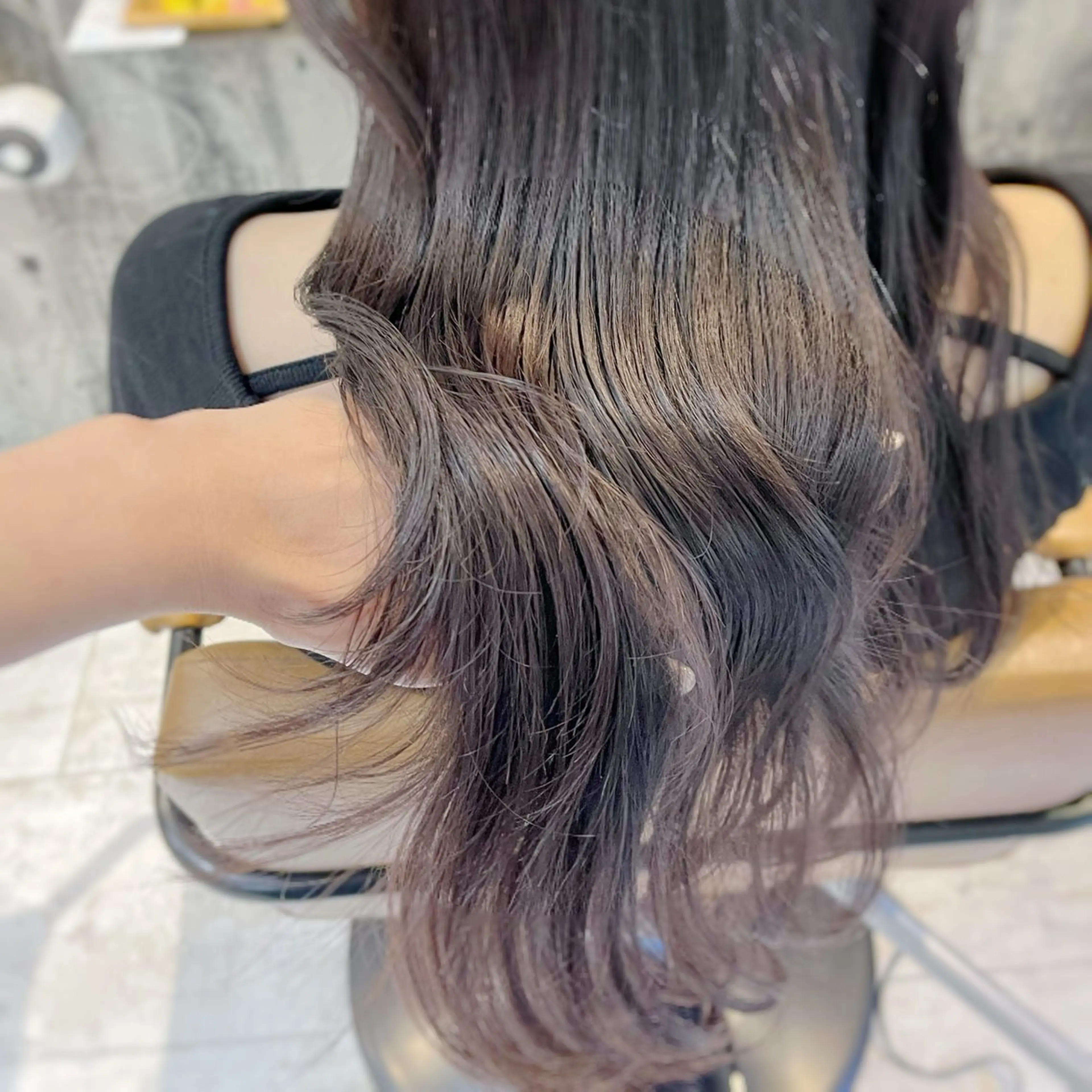 似合わせカット＋高発色カラー🩵の写真