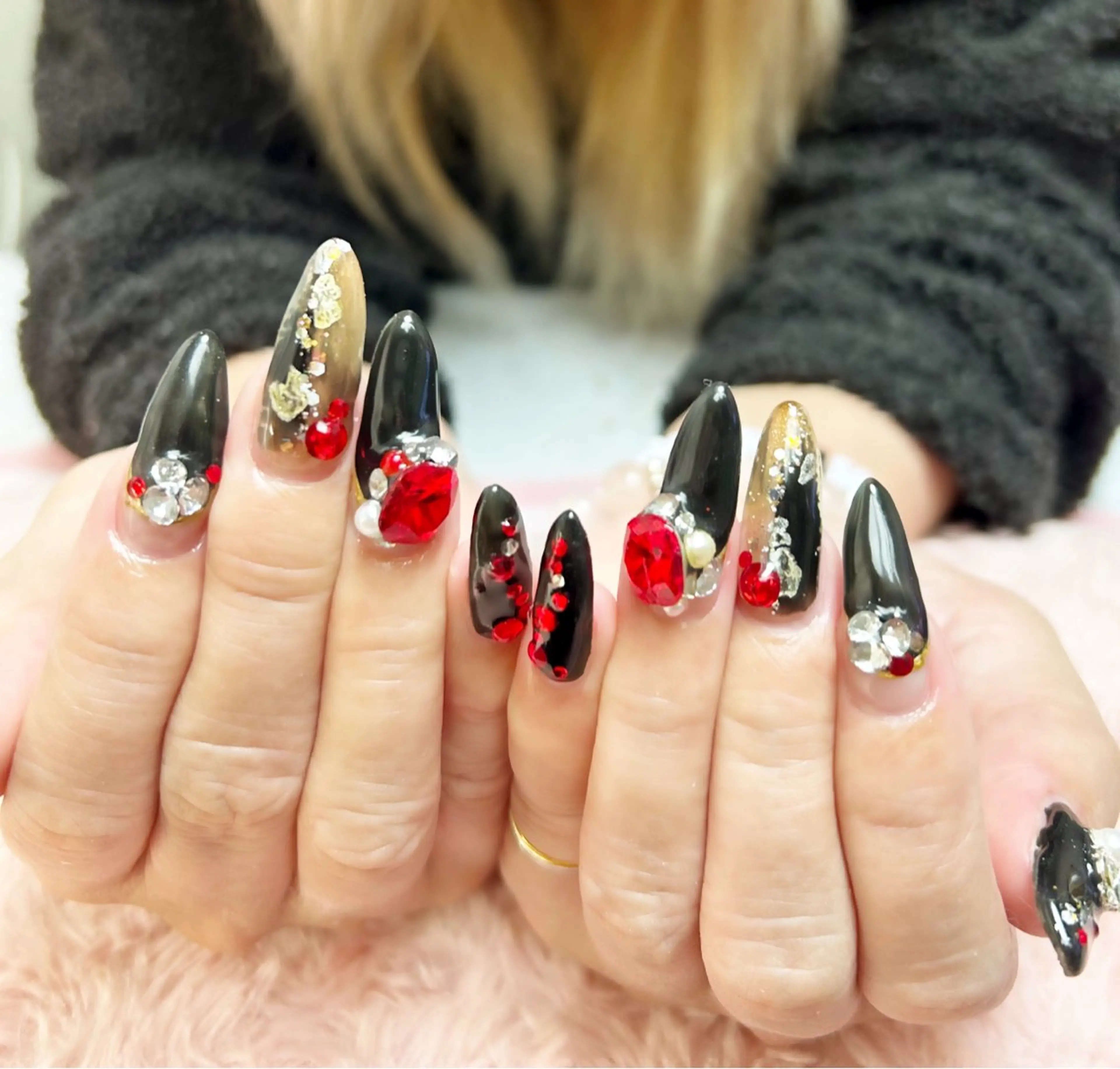 ネイル ＧＬAD グラットのネイルデザイン