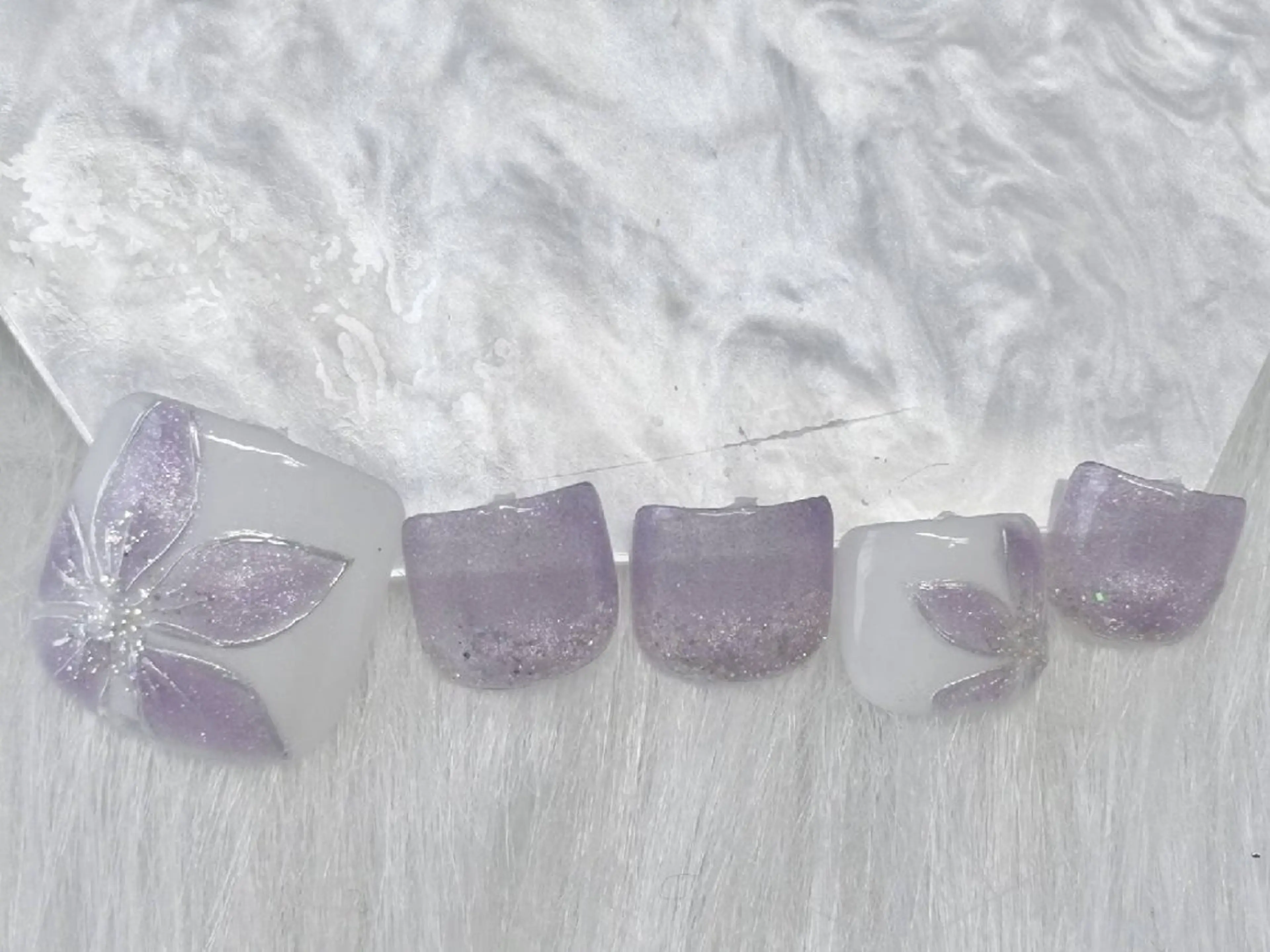 ネイル フットネイル Nailsalon Neve❄︎.*のネイルデザイン