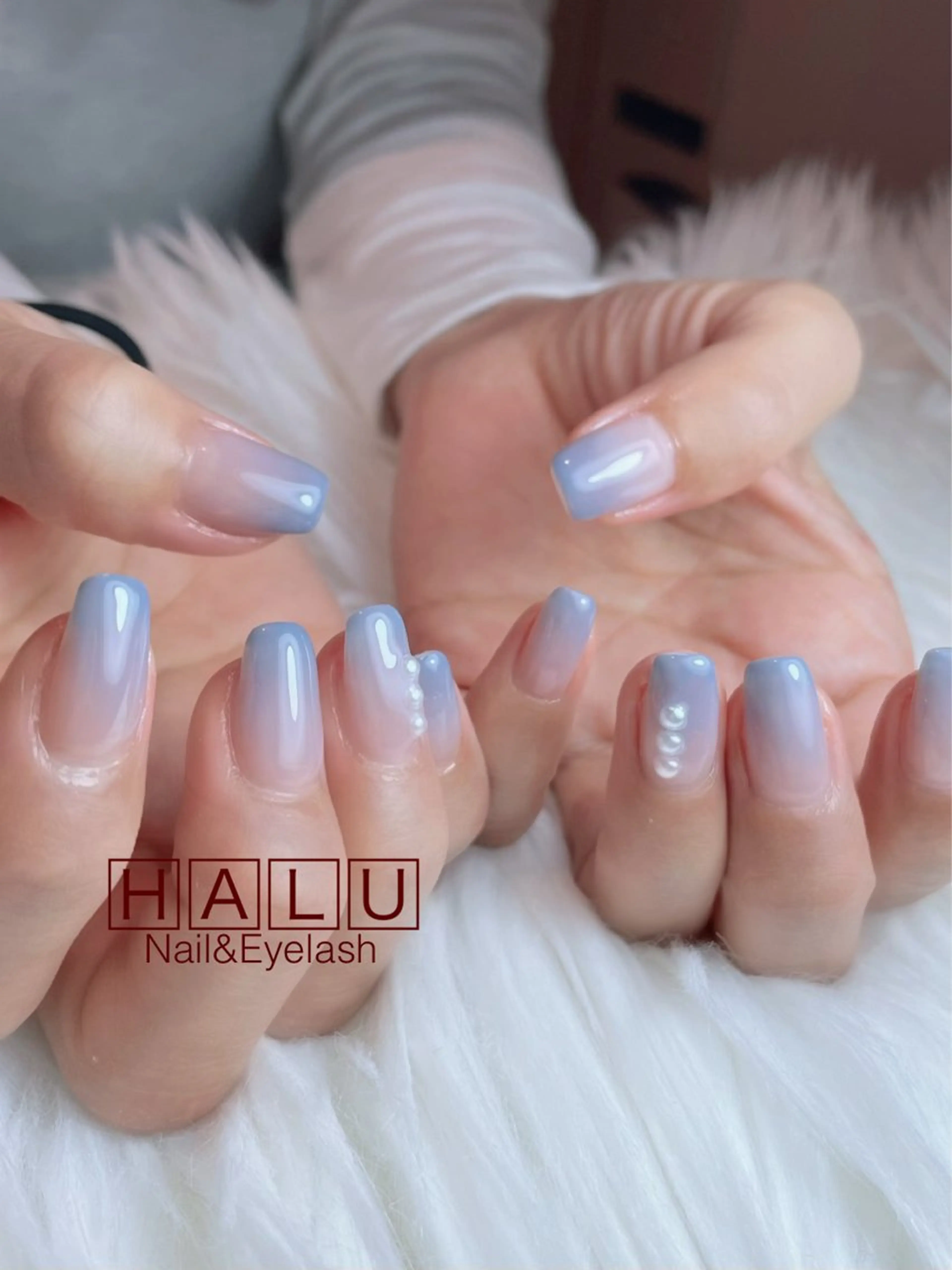 ネイル ブルー グラデーション HALU ハルのネイルデザイン