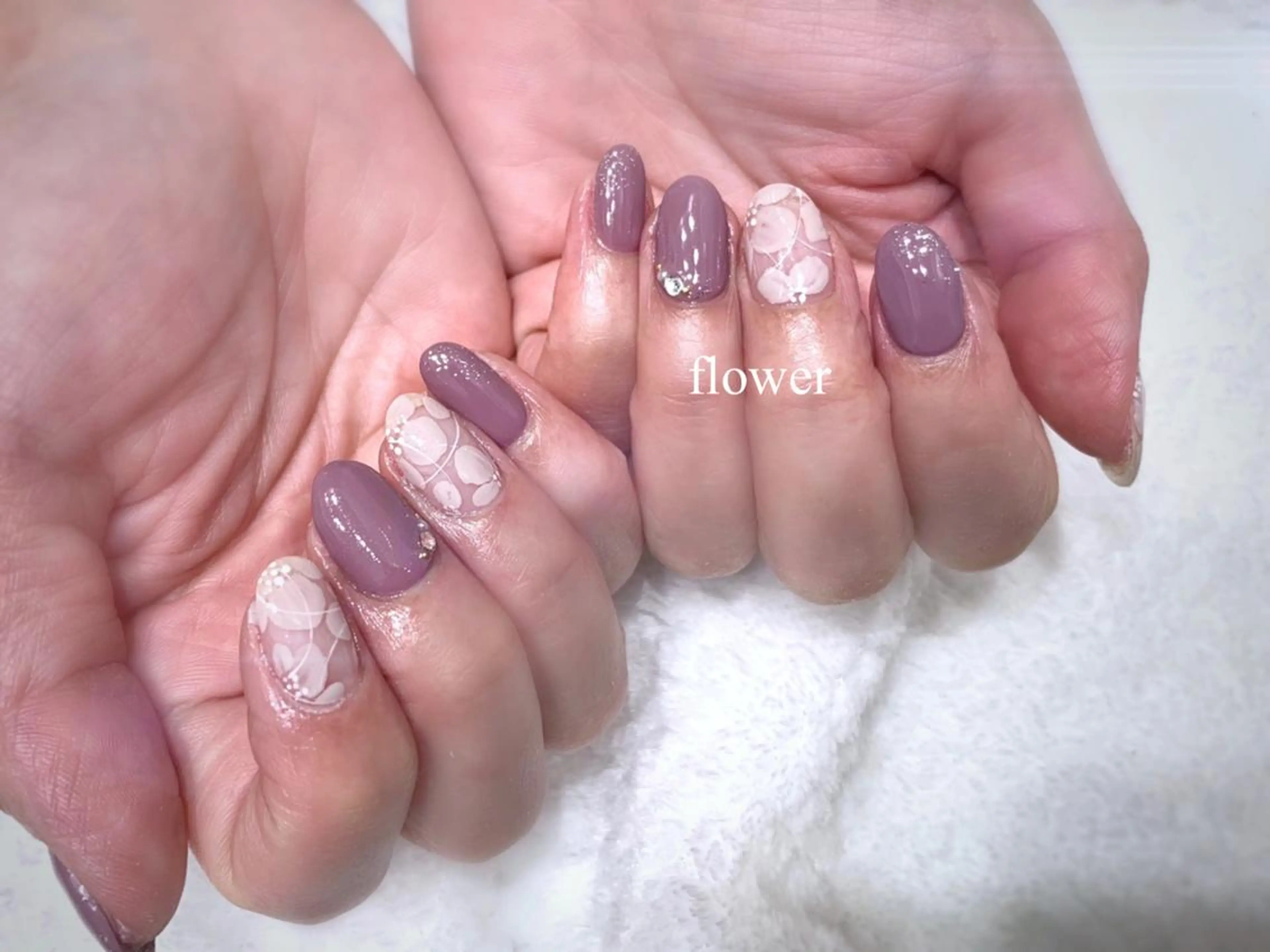 ミディアム m kaori𓃟のネイルデザイン