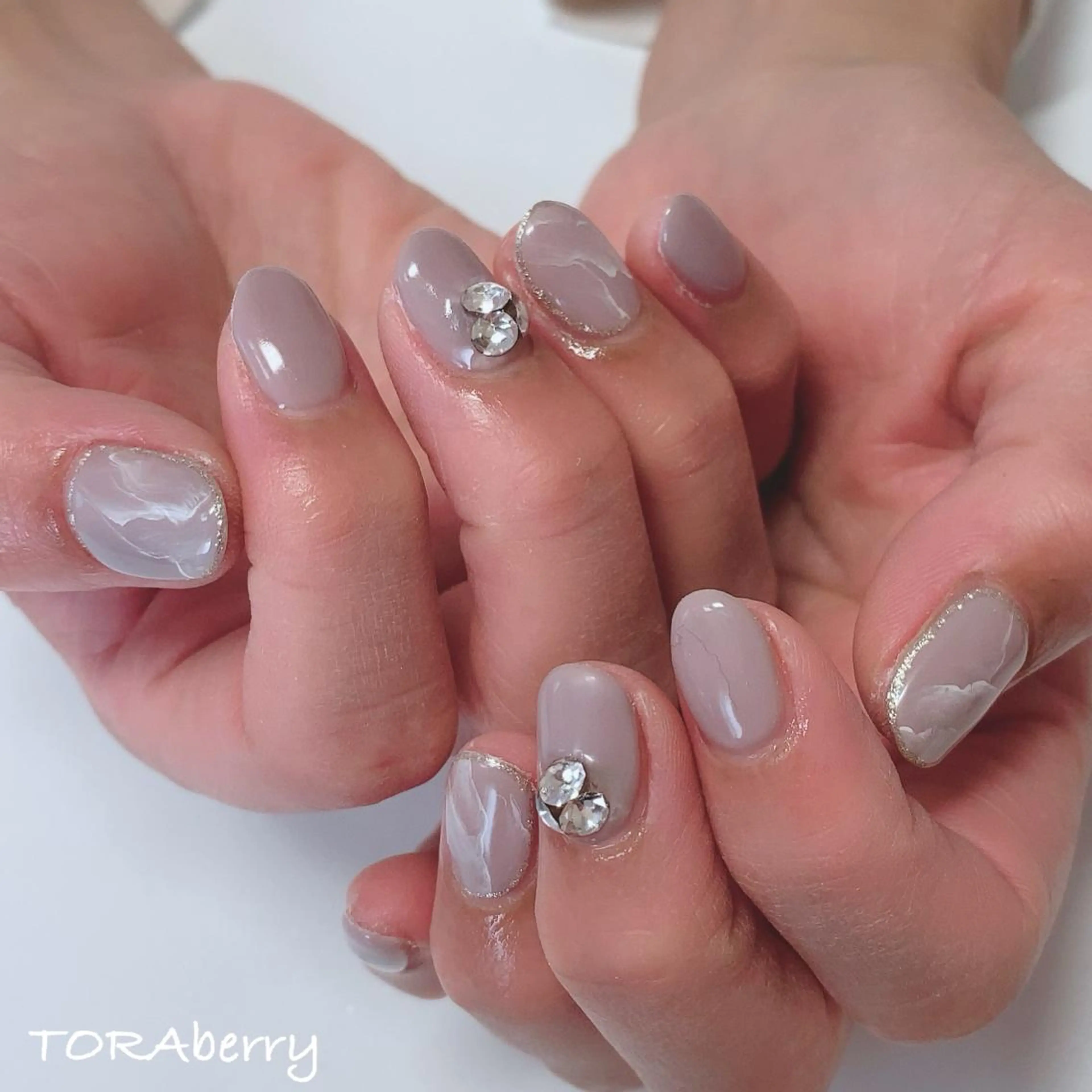 ネイル ネイリスト なつみのネイルデザイン