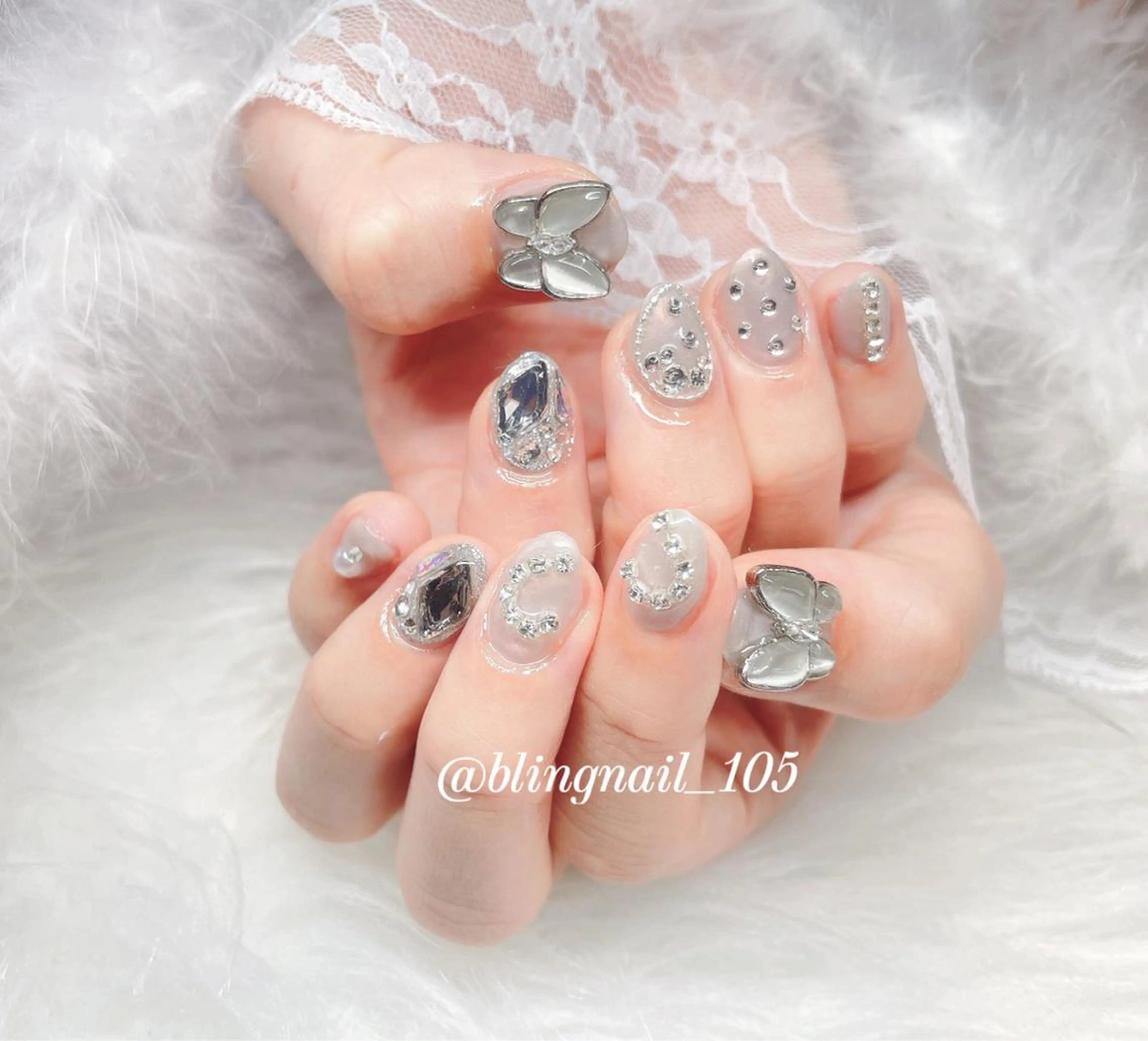 ネイル 23時まで❤︎韓国、 ワンホンネイルのネイルデザイン