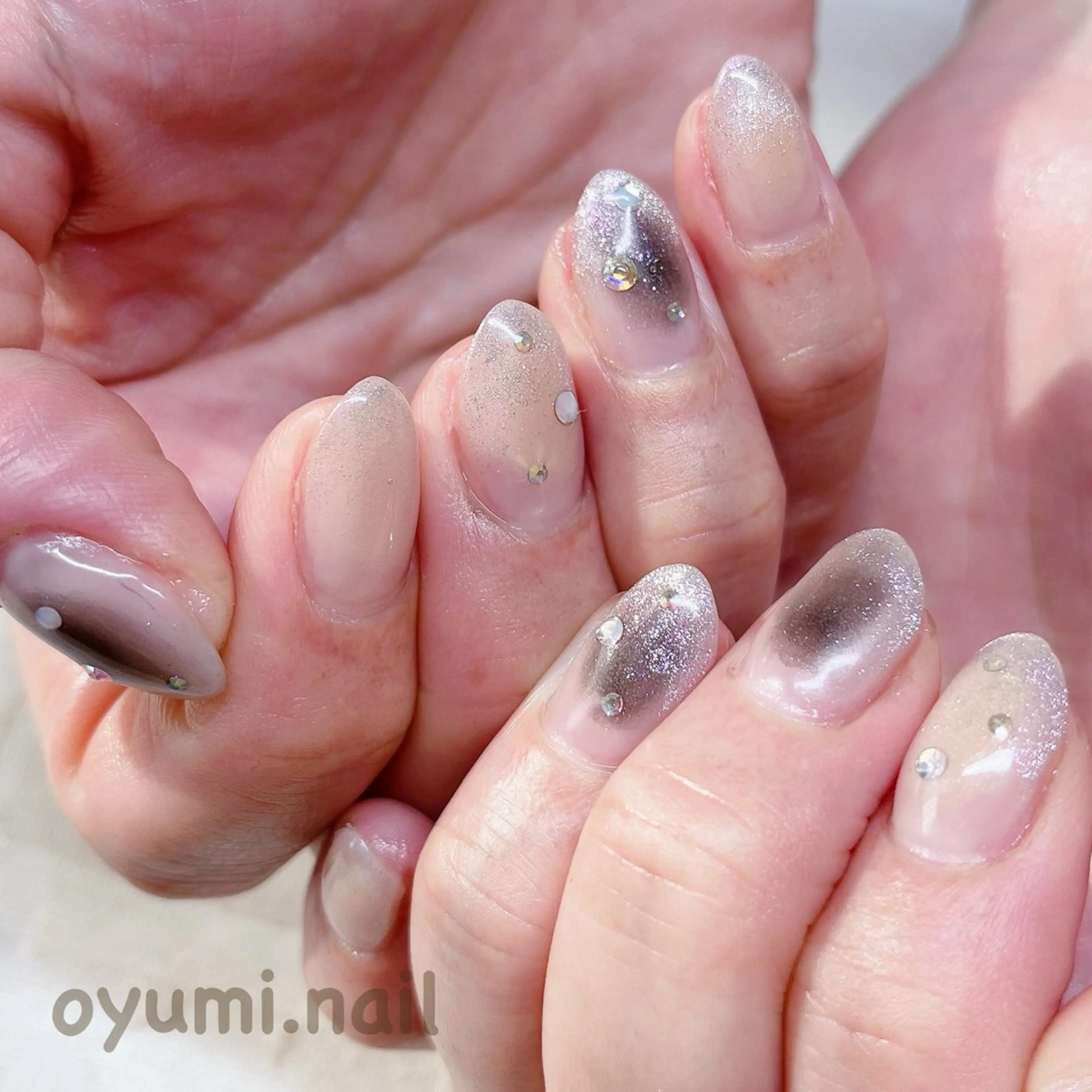 ネイル チークネイル ハンドネイル takanashi yumiのネイルデザイン